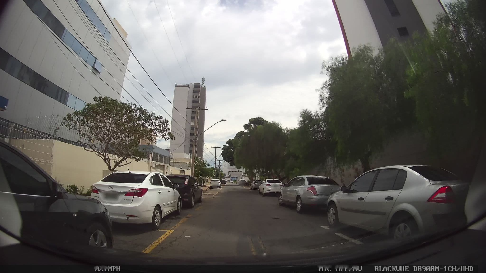 Street view near Breakfast Comfort Hotel GYN, Goiânia — © kaart_4 (CC BY-SA · Mapillary)