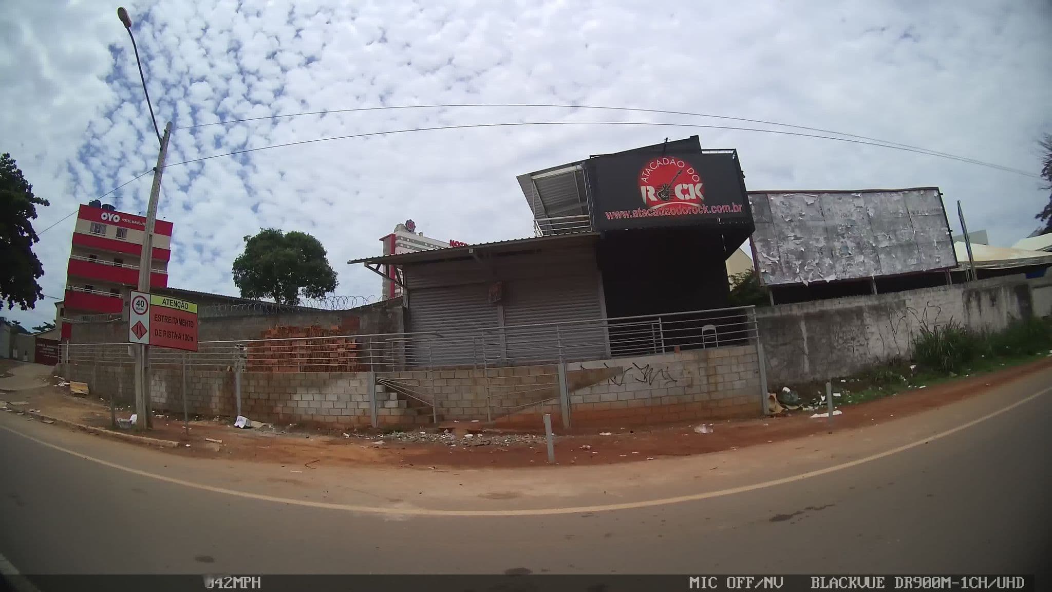 Street view near Hotel Jerusalem 2, Goiânia — © kaart_4 (CC BY-SA · Mapillary)