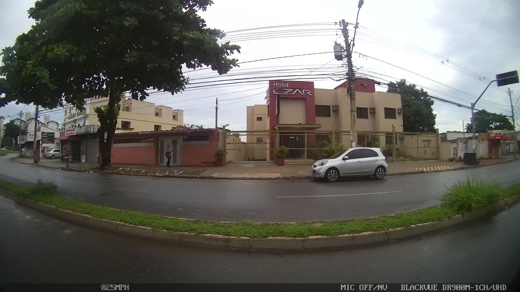 Street view near Hotel Hermom, Goiânia — © kaart_4 (CC BY-SA · Mapillary)