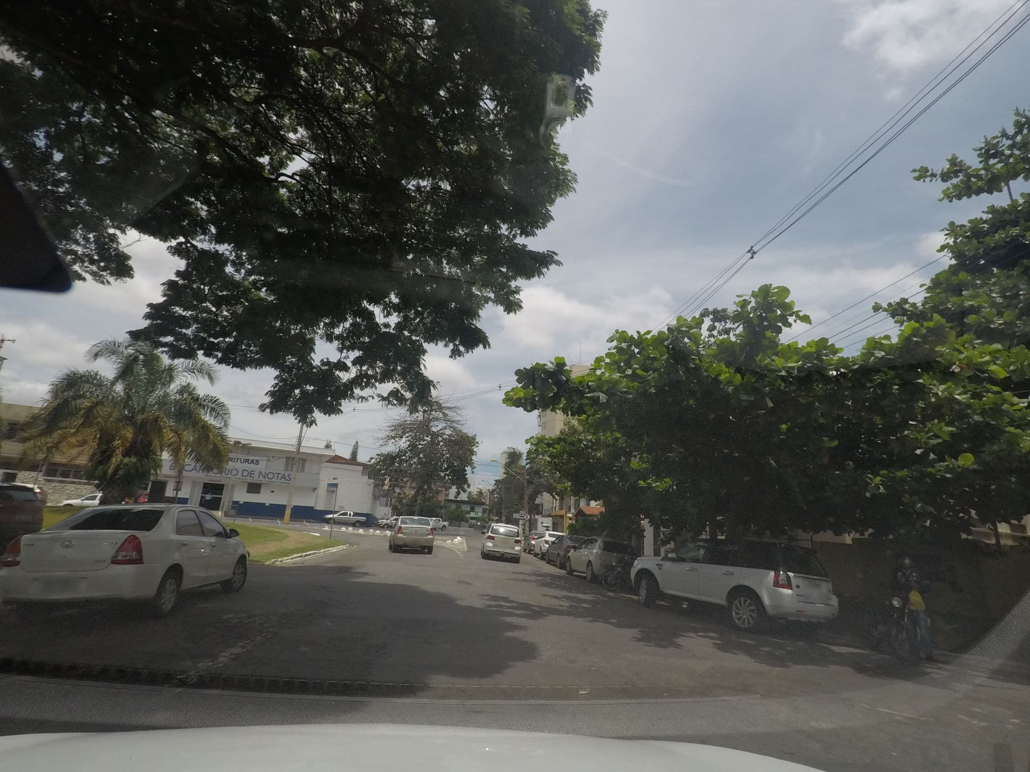 Street view near Holiday Inn Hotel, Goiânia — © marciosampaio (CC BY-SA · Mapillary)