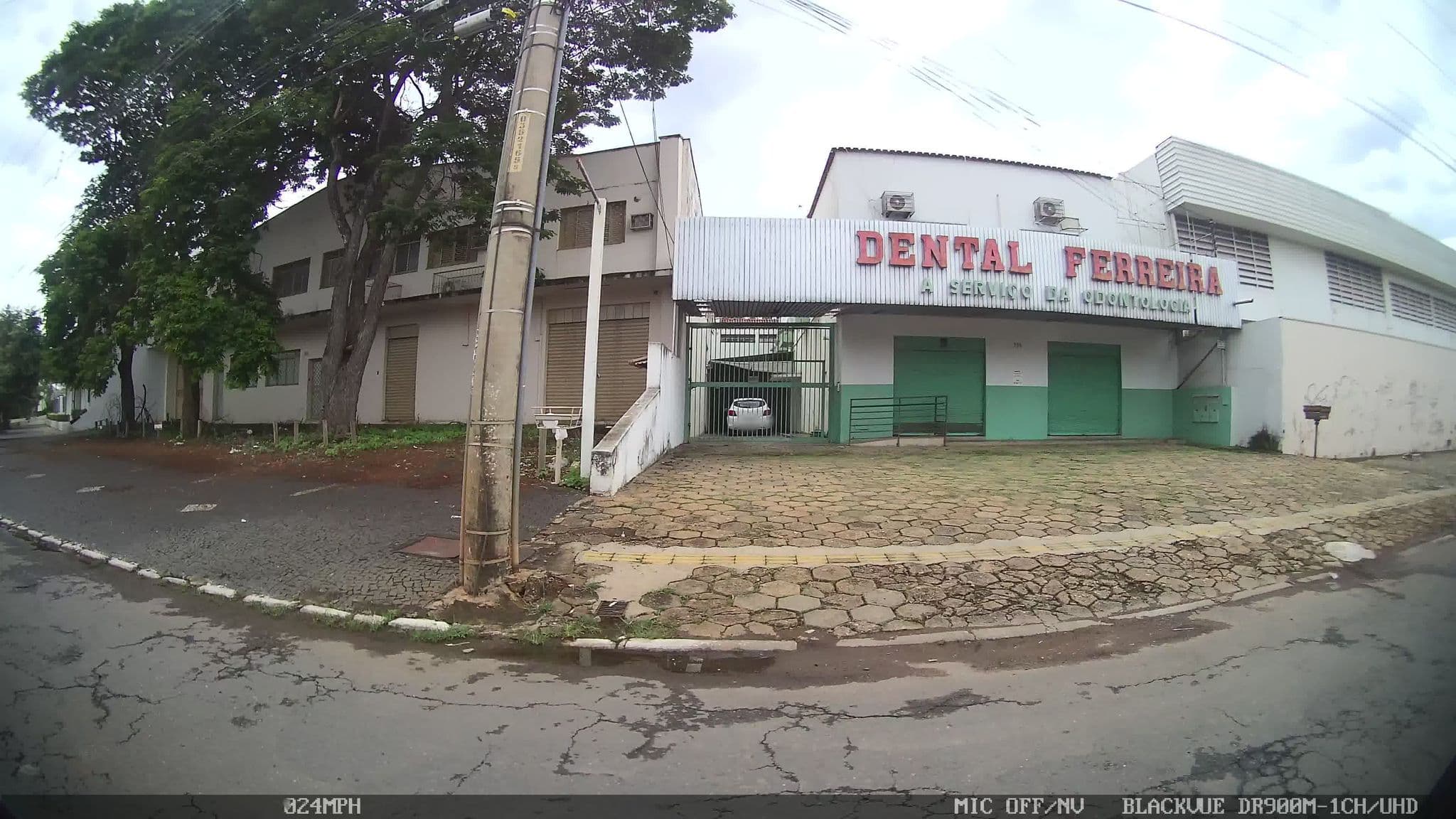 Street view near Goiânia Hostel, Goiânia — © kaart_4 (CC BY-SA · Mapillary)