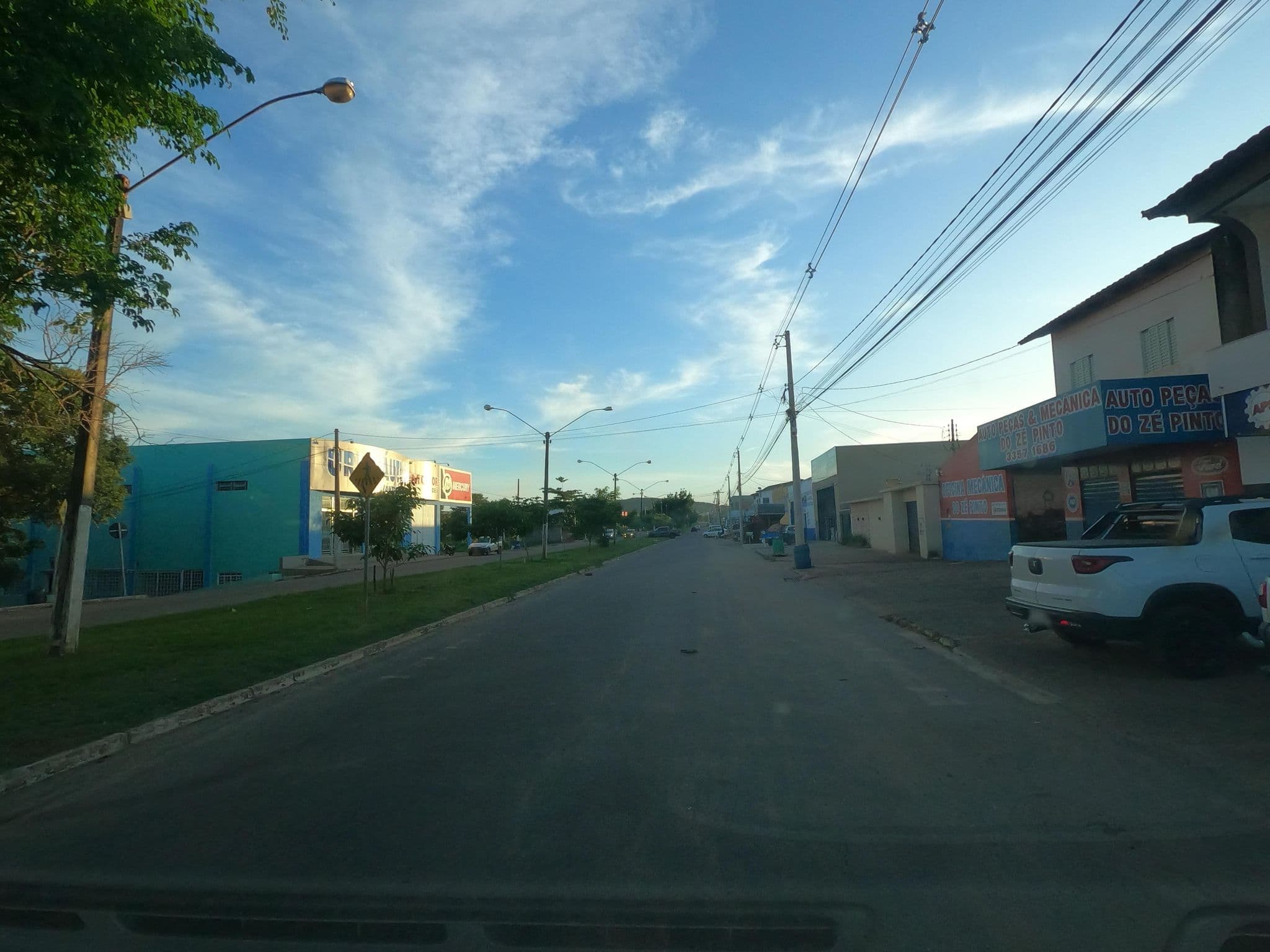 Street view near Hotel Sao Lourenco, Uruaçu — © MuitoAlemdasFronteiras (CC BY-SA · Mapillary)