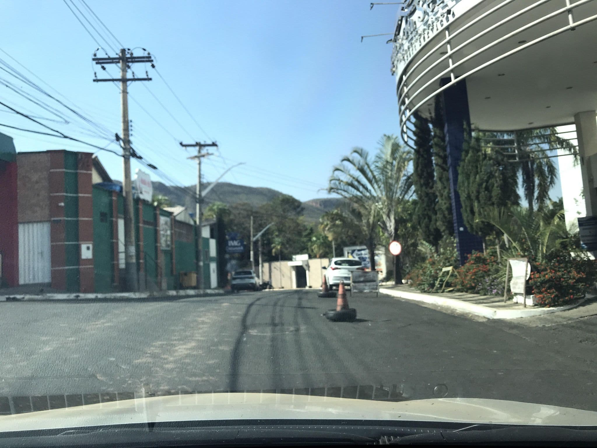 Street view near Hotel Águas Da Serra, Rio Quente — © wesleygmartins (CC BY-SA · Mapillary)