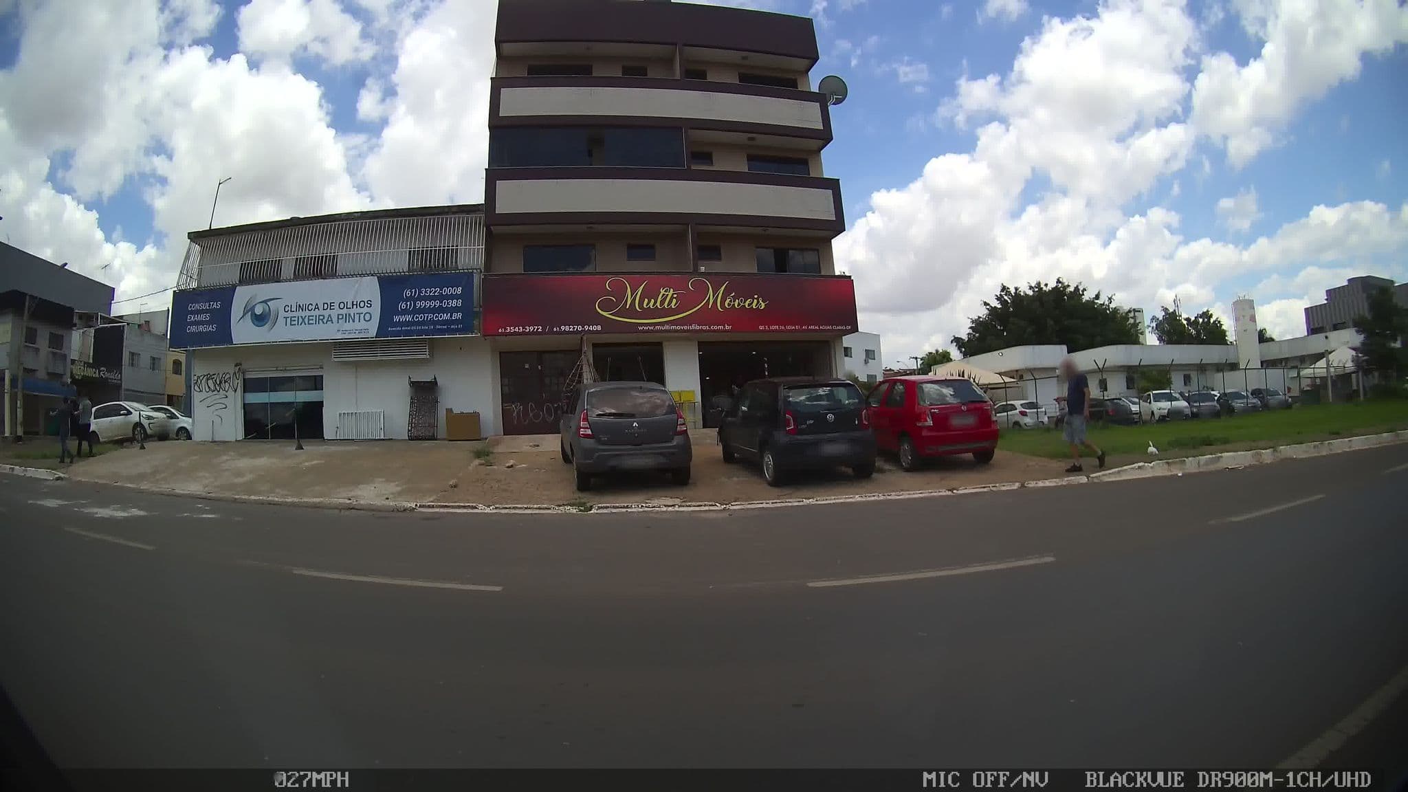Street view near Hotel Europa II, Águas Claras — © kaart_4 (CC BY-SA · Mapillary)