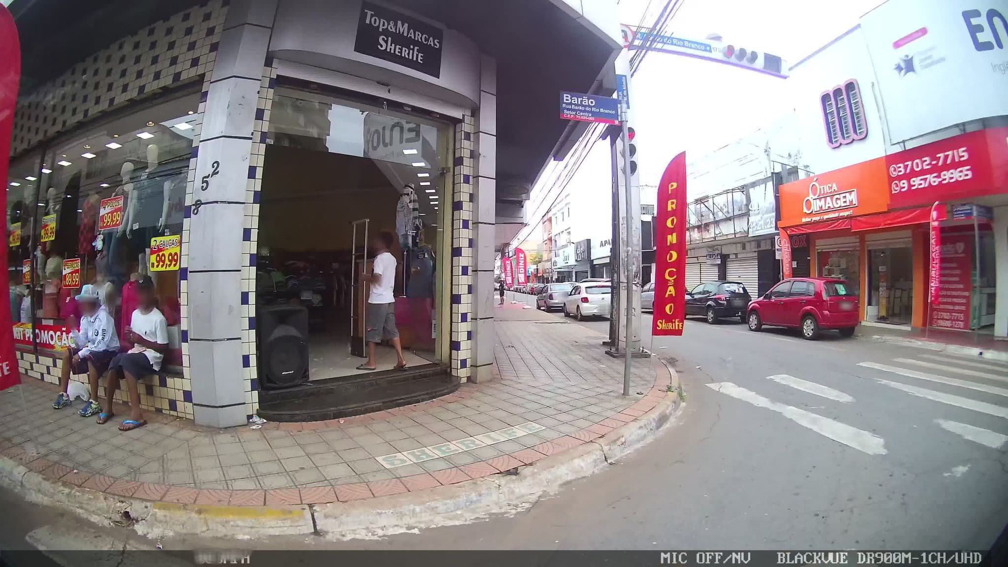 Street view near Hotel Central de Anápolis, Anápolis — © kaart_4 (CC BY-SA · Mapillary)