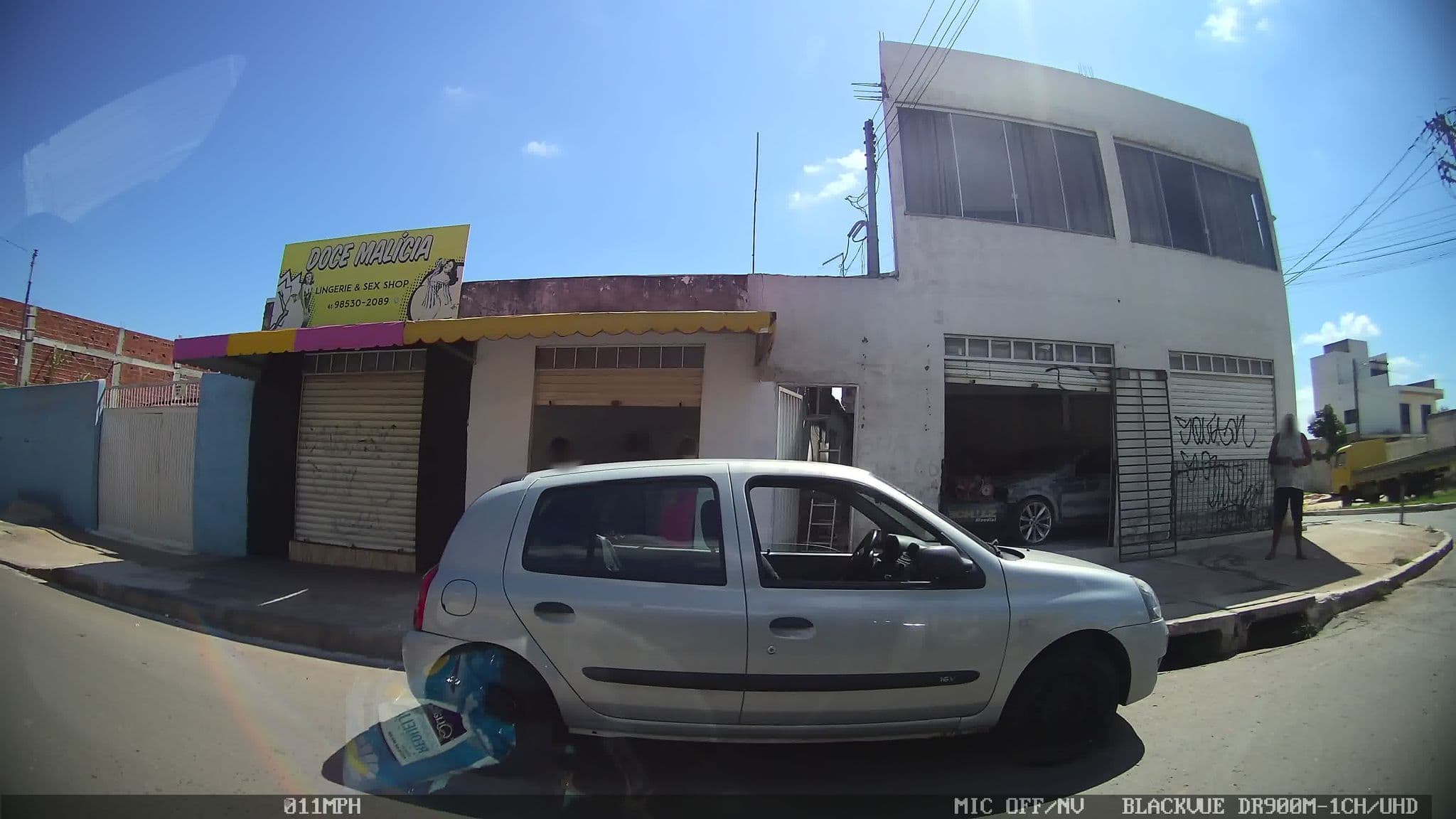 Street view near Hotel Natalia Rayz, Riacho Fundo — © kaart_4 (CC BY-SA · Mapillary)