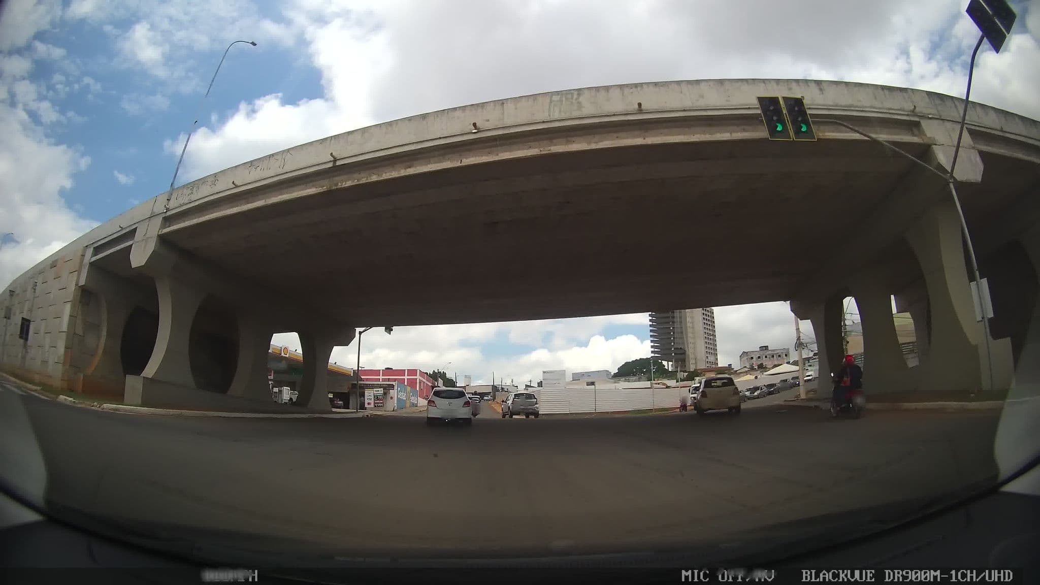 Street view near Hotel Ouro Verde, Anápolis — © kaart_4 (CC BY-SA · Mapillary)
