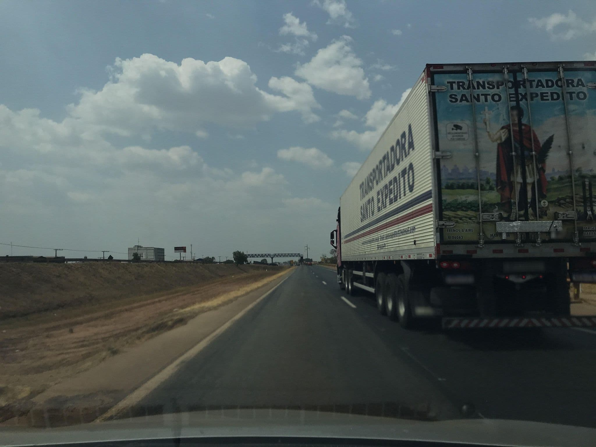 Street view near Lilith Motel, Anápolis — © wesleygmartins (CC BY-SA · Mapillary)