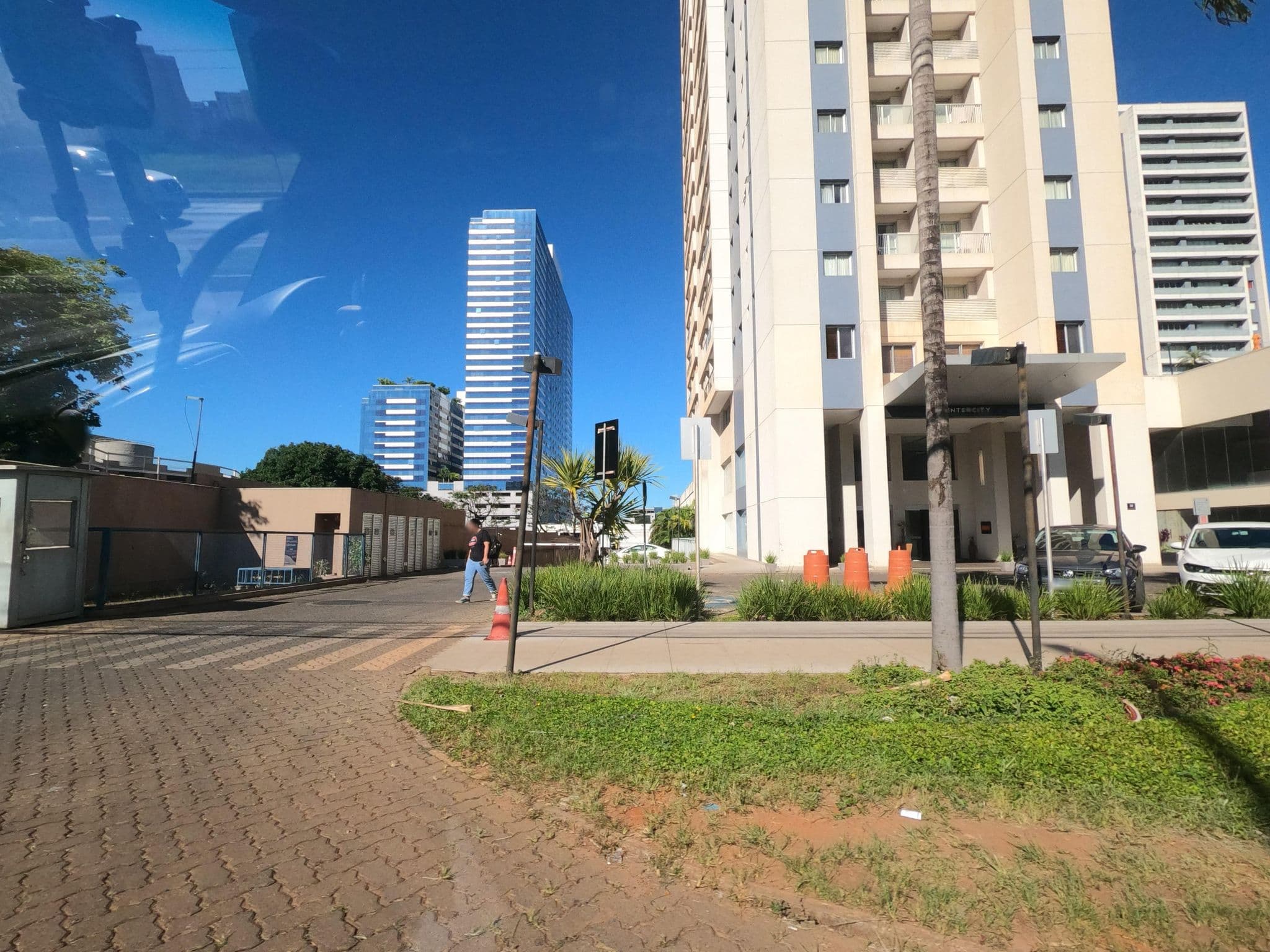 Street view near Intercity Hotels, Taguatinga — © MuitoAlemdasFronteiras (CC BY-SA · Mapillary)