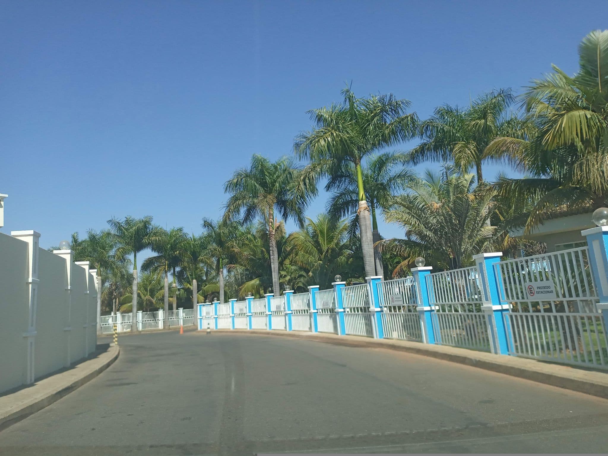 Street view near Apartment Lacqua DiRoma V Via Caldas, Caldas Novas — © marcos_medeiros (CC BY-SA · Mapillary)