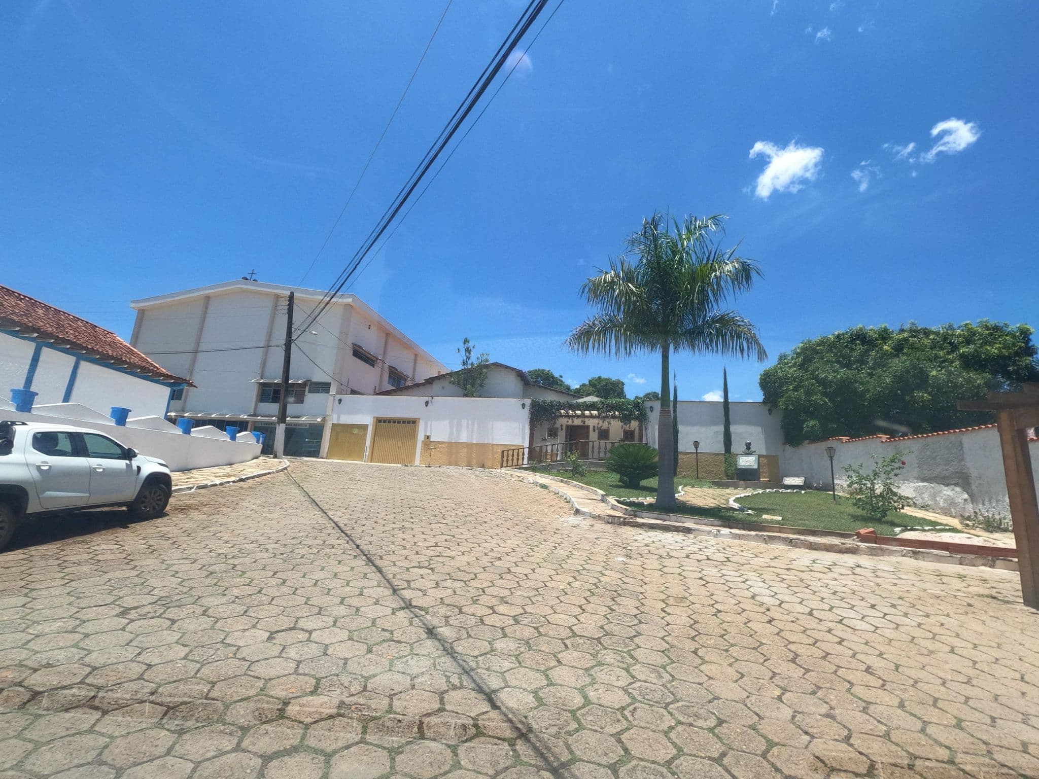 Street view near Pousada Da Penha, Corumbá de Goiás — © MuitoAlemdasFronteiras (CC BY-SA · Mapillary)
