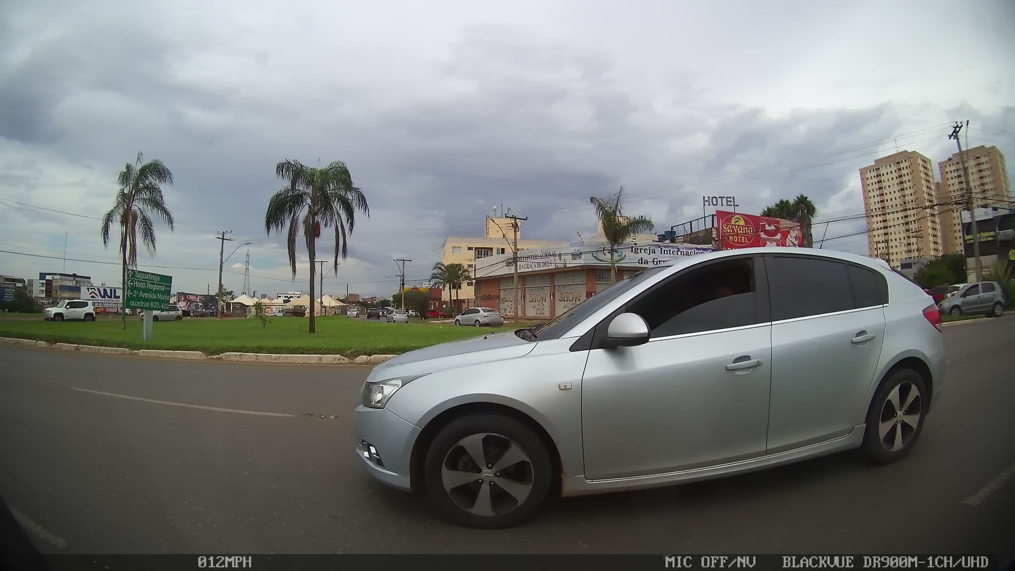 Street view near Hotel Flertes, Taguatinga — © kaart_4 (CC BY-SA · Mapillary)