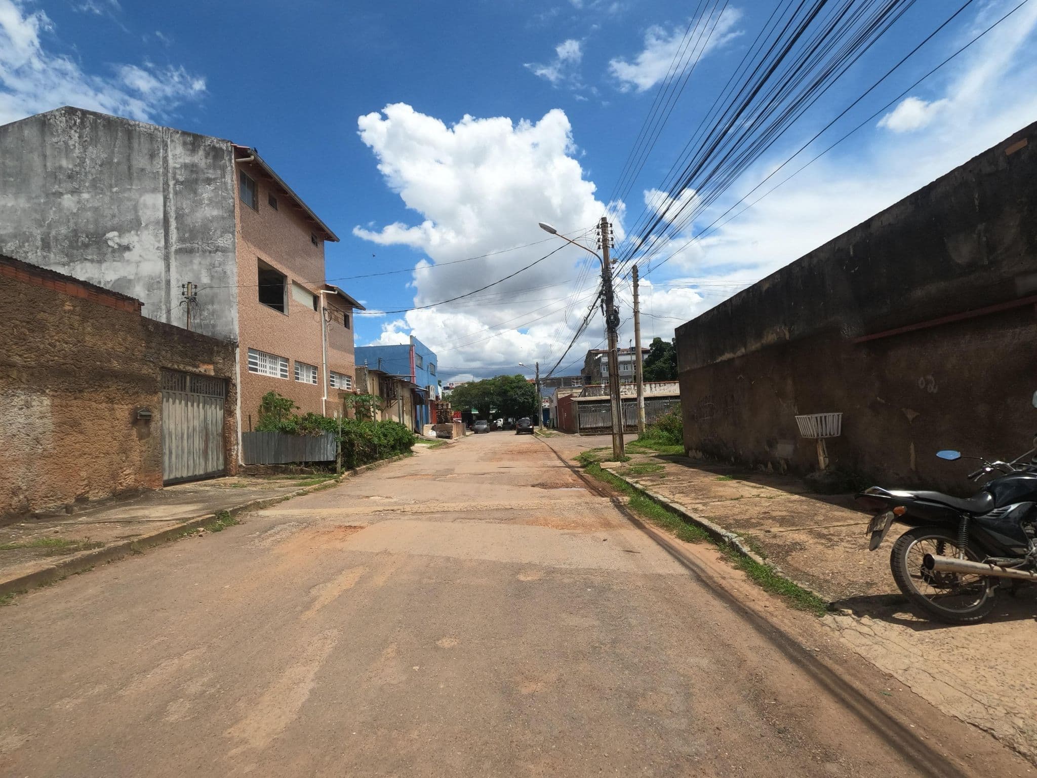 Street view near Hotel Pistão Sul, Gama — © MuitoAlemdasFronteiras (CC BY-SA · Mapillary)