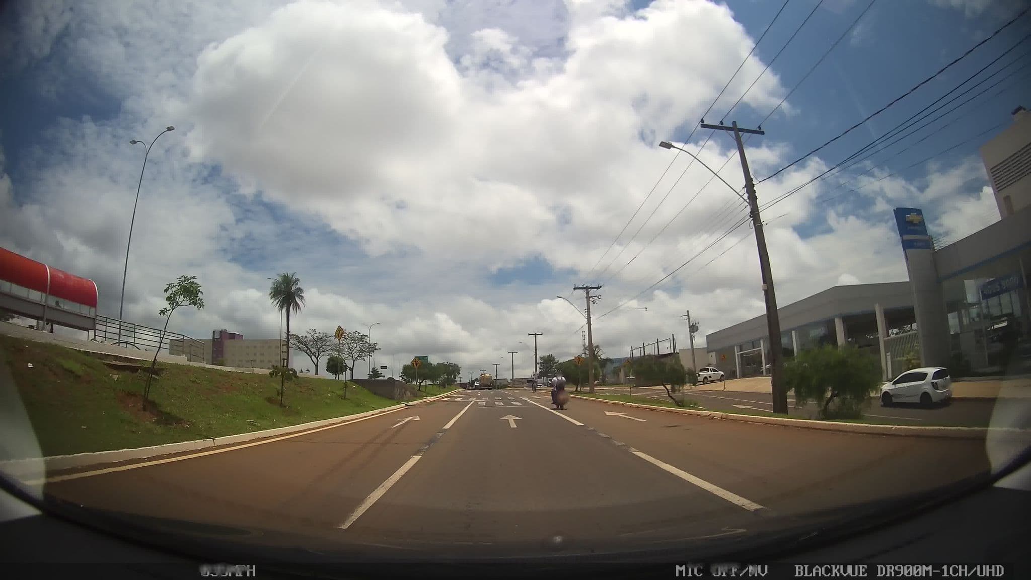Street view near Motel Cartier, Anápolis — © kaart_4 (CC BY-SA · Mapillary)