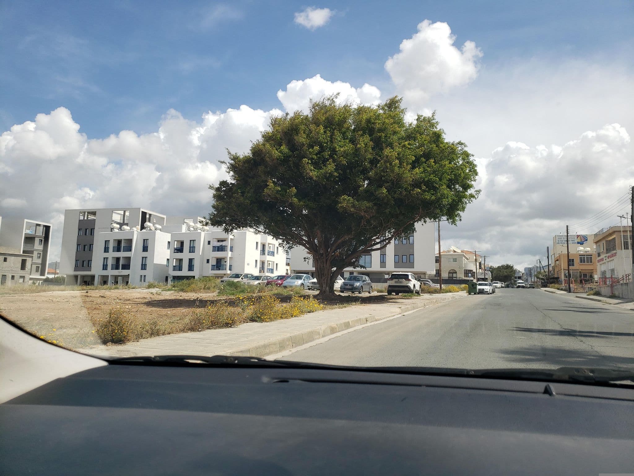 Street view near New York Plaza Apartments, Paphos — © mapfool (CC BY-SA · Mapillary)
