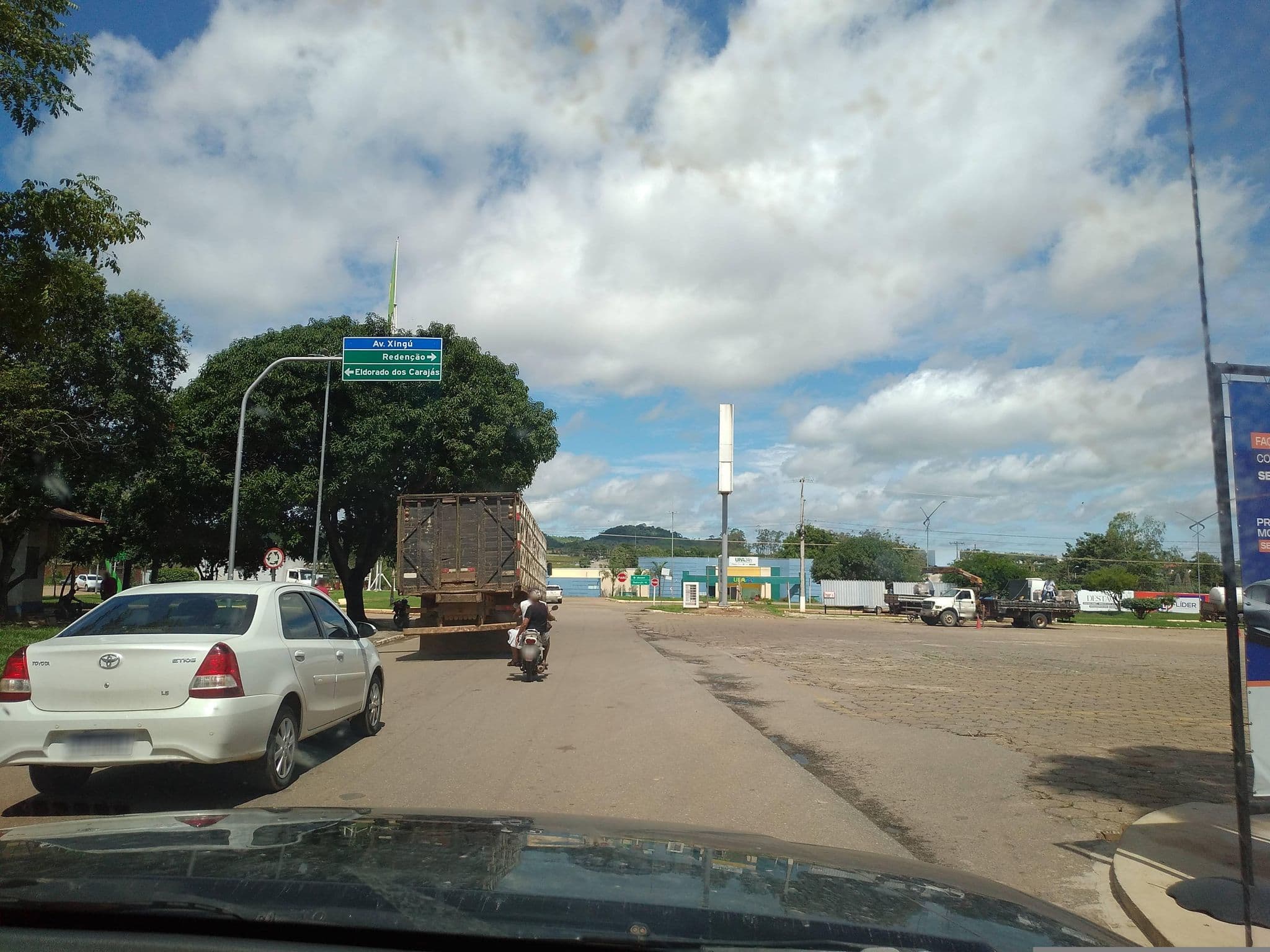 Street view near Hotel Comaxin, Xinguara — © Zuleica2024 (CC BY-SA · Mapillary)