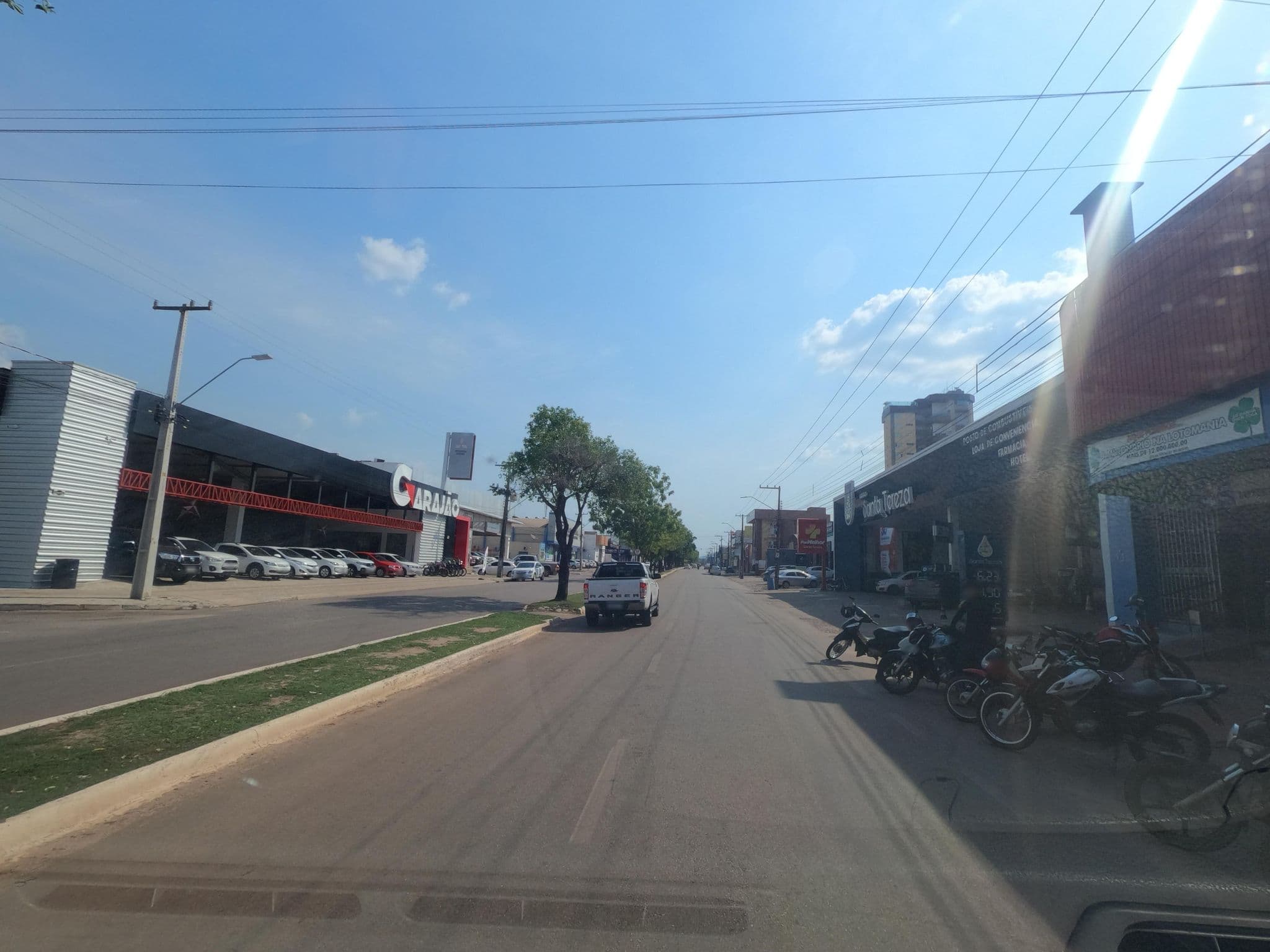 Street view near hotel Granada, Redenção — © MuitoAlemdasFronteiras (CC BY-SA · Mapillary)