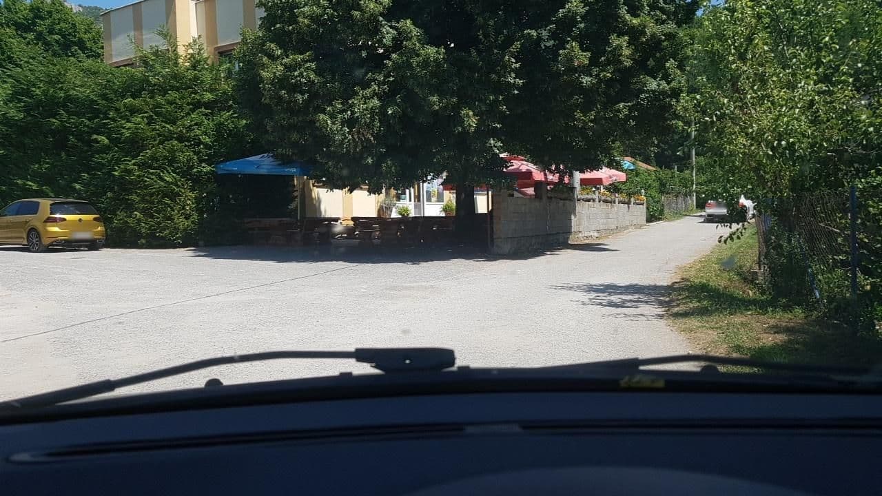 Street view near Kod Zore, Gračac — © mik007 (CC BY-SA · Mapillary)