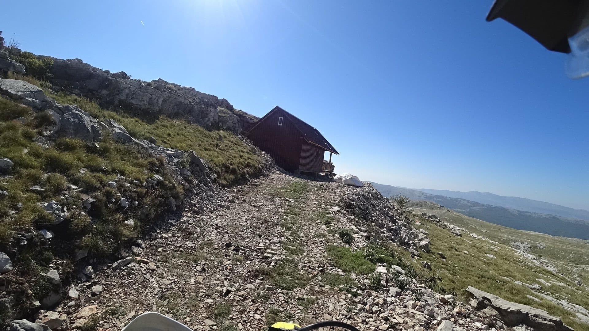 Street view near Vjetar s Dinare, Hrvace — © isvedic (CC BY-SA · Mapillary)