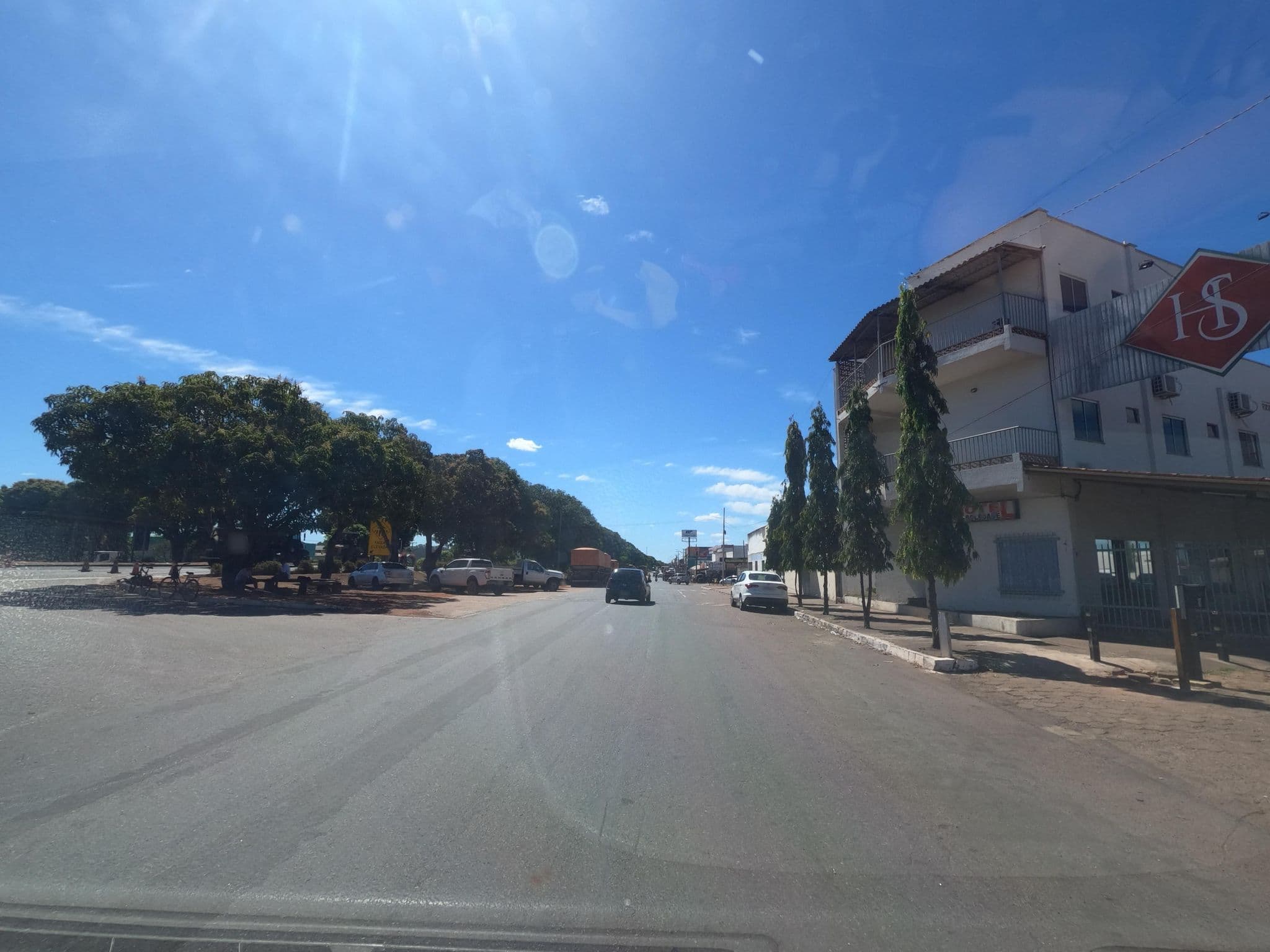 Street view near Hotel Soledade, Guaraí — © MuitoAlemdasFronteiras (CC BY-SA · Mapillary)