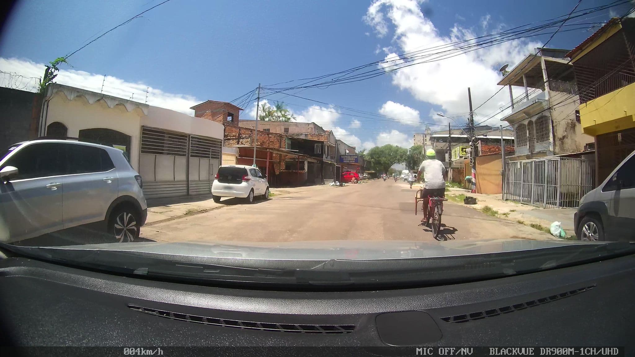 Street view near Quinta Das Pedras, Belém — © kaart_2 (CC BY-SA · Mapillary)