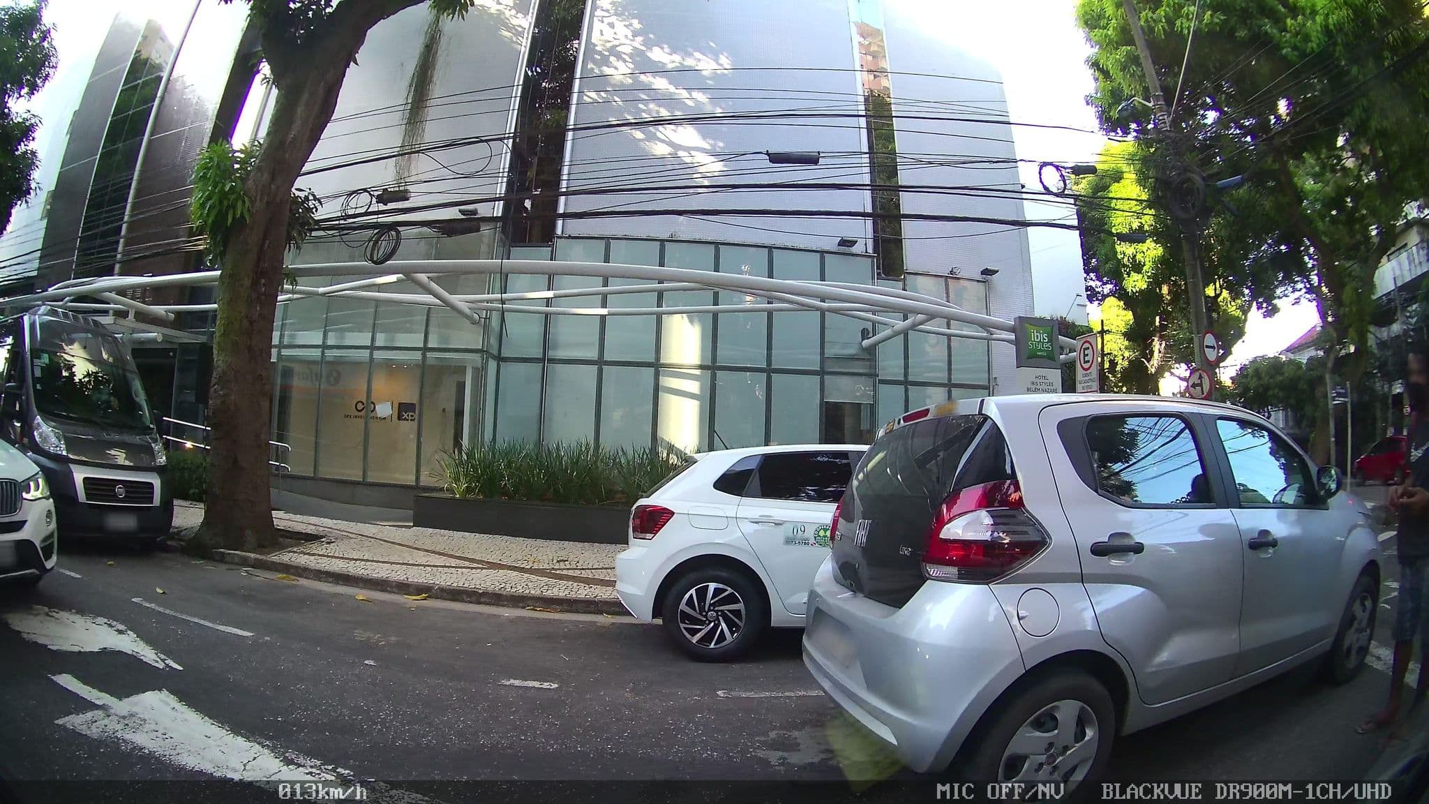 Street view near Tulip Inn, Belém — © kaart_2 (CC BY-SA · Mapillary)