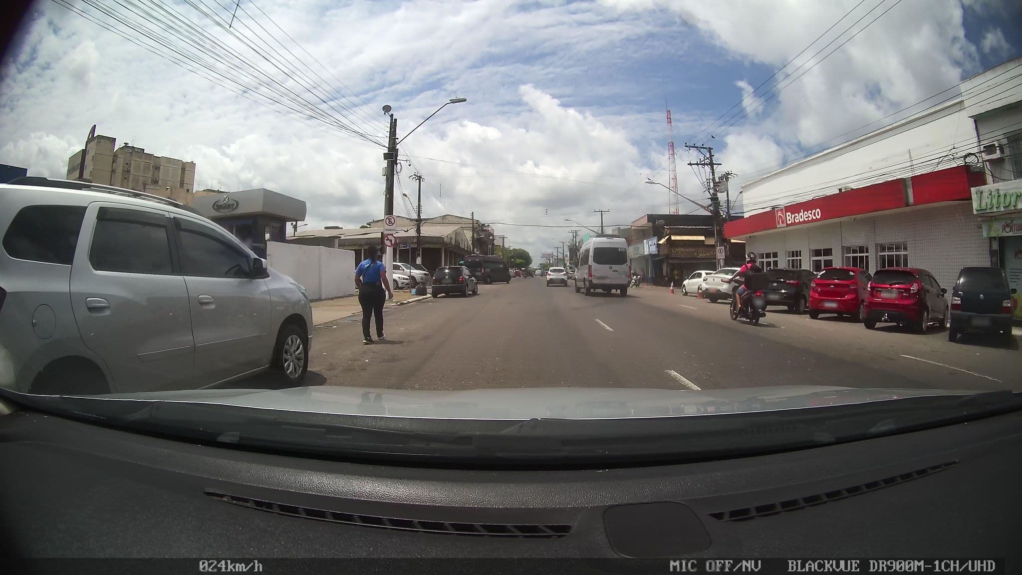 Street view near Litoral Palace Hotel, Belém — © kaart_2 (CC BY-SA · Mapillary)