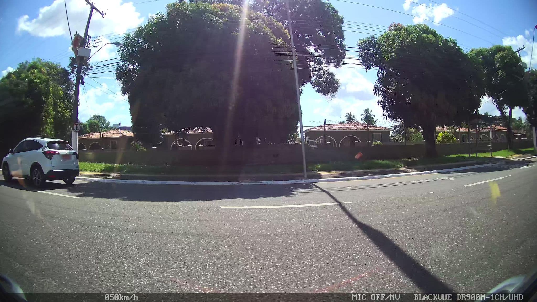 Street view near Complexo Hoteleiro Hangar, Belém — © kaart_2 (CC BY-SA · Mapillary)