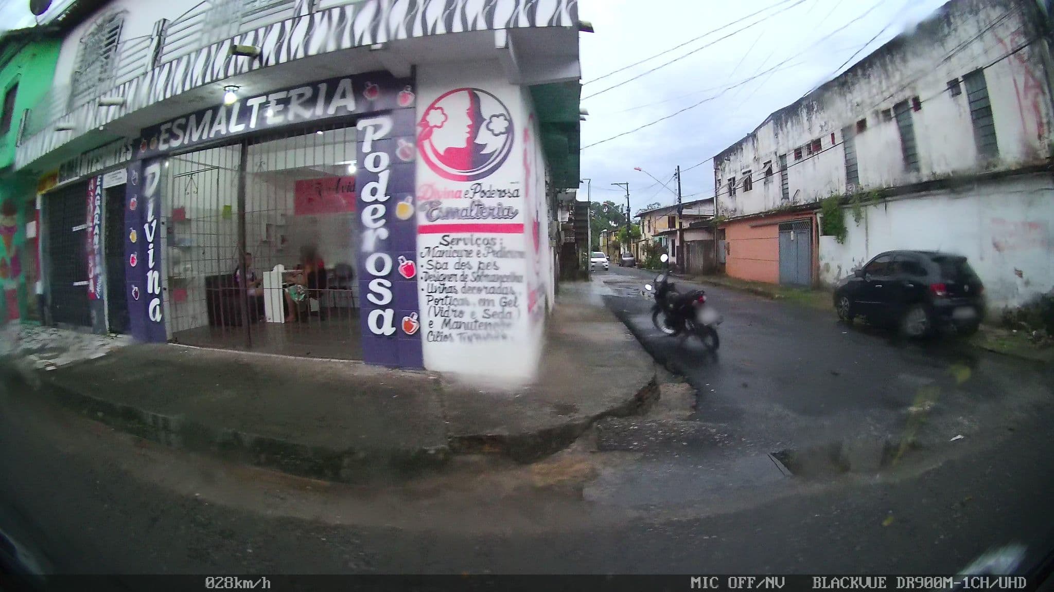 Street view near Municipio Mae do Rio, Belém — © kaart_2 (CC BY-SA · Mapillary)