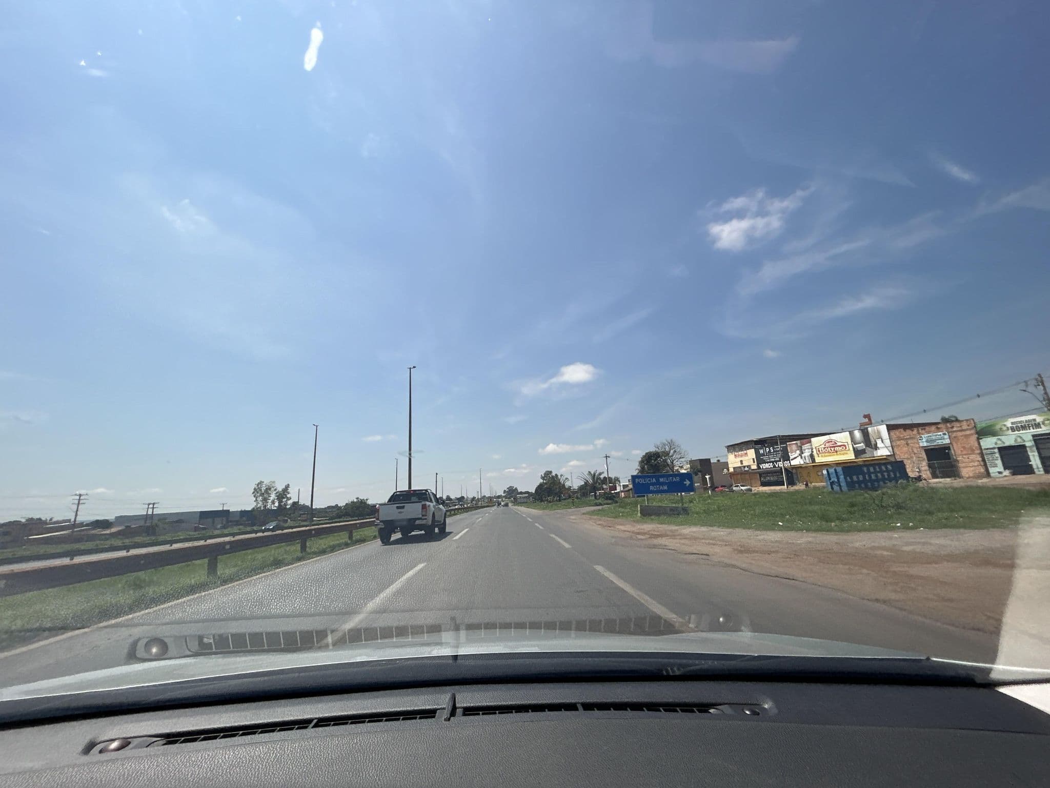 Street view near Hotel Hotimo, Cidade Ocidental — © wesleygmartins (CC BY-SA · Mapillary)