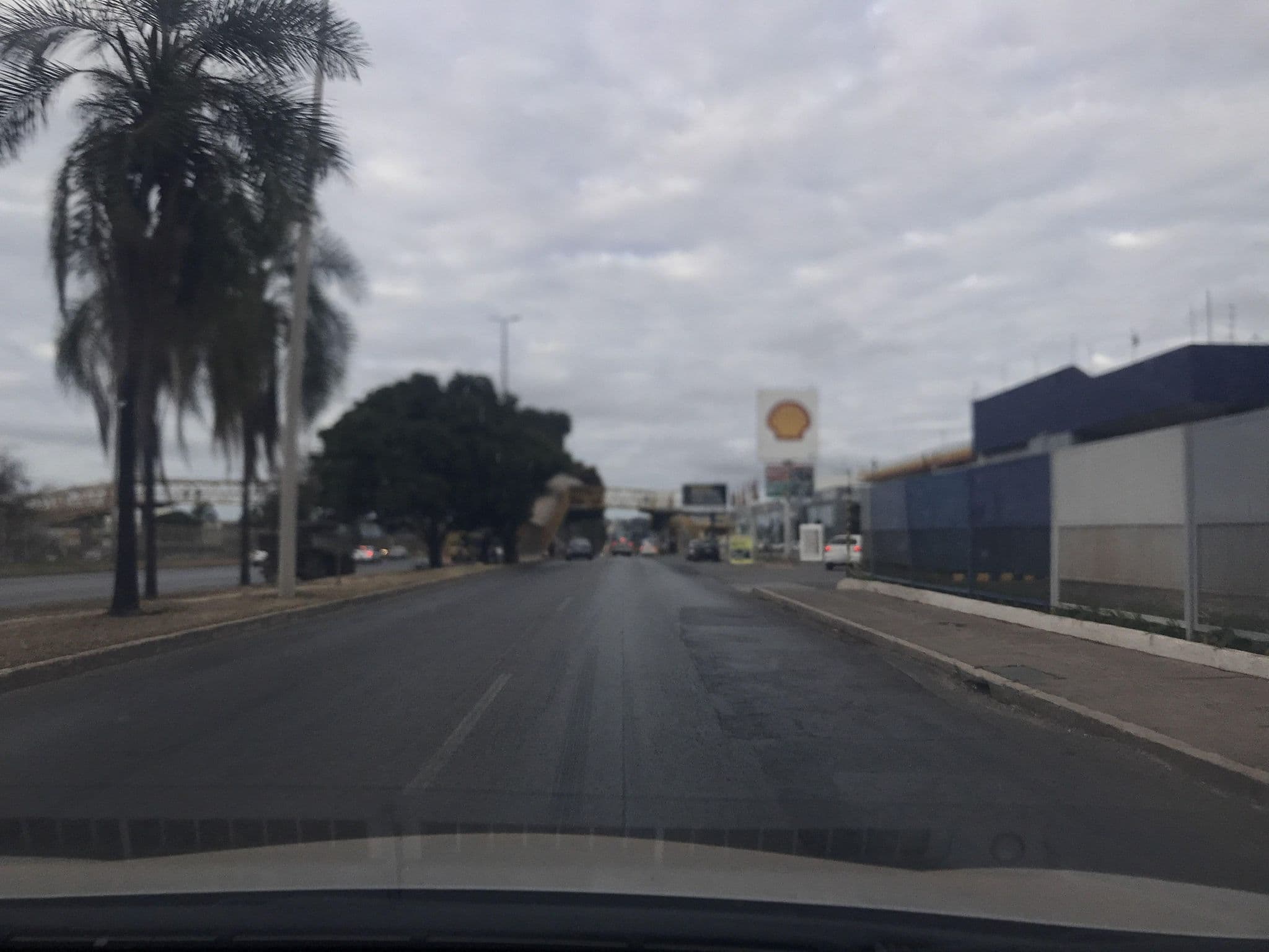 Street view near Motel ParkWay, Candangolândia — © wesleygmartins (CC BY-SA · Mapillary)