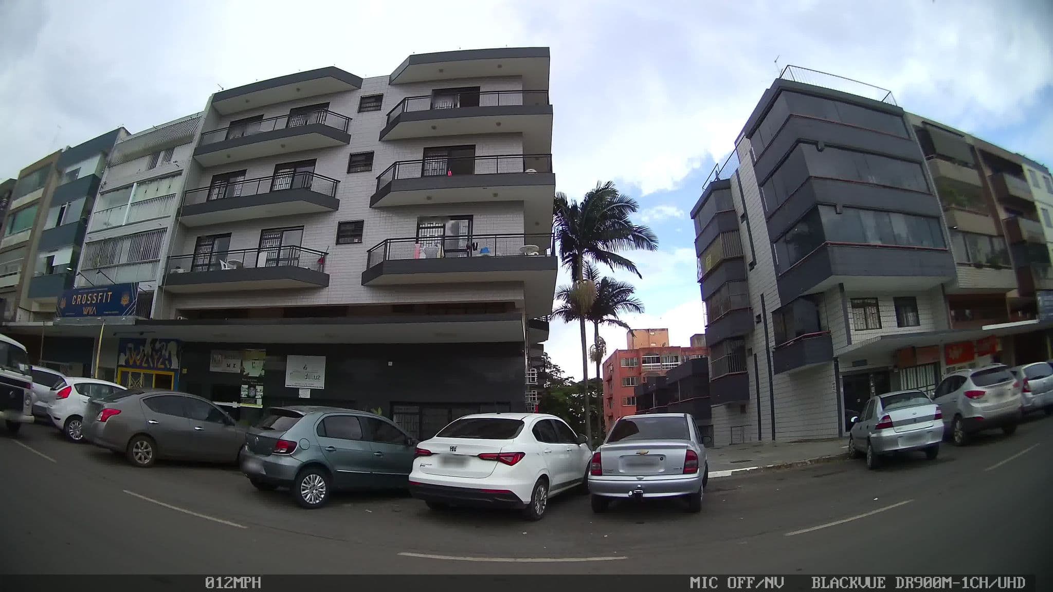 Street view near Brasília Living Hostel, Lago Norte — © kaart_4 (CC BY-SA · Mapillary)