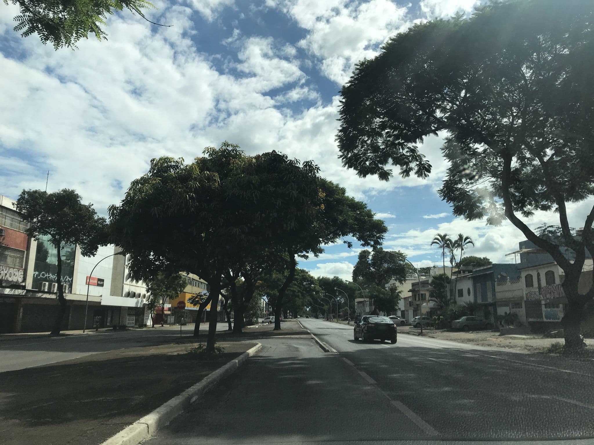 Street view near Pousada 3 Poderes, Plano Piloto — © wesleygmartins (CC BY-SA · Mapillary)