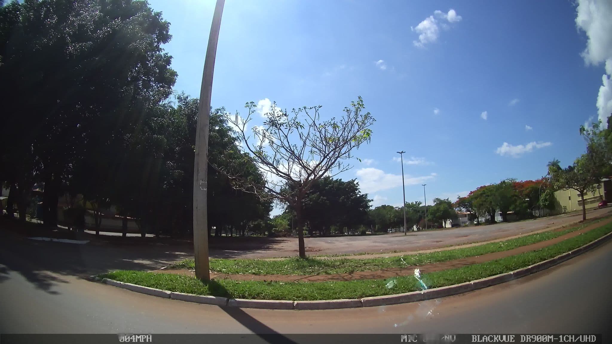Street view near Cama & Café Spaçozen, Plano Piloto — © kaart_4 (CC BY-SA · Mapillary)