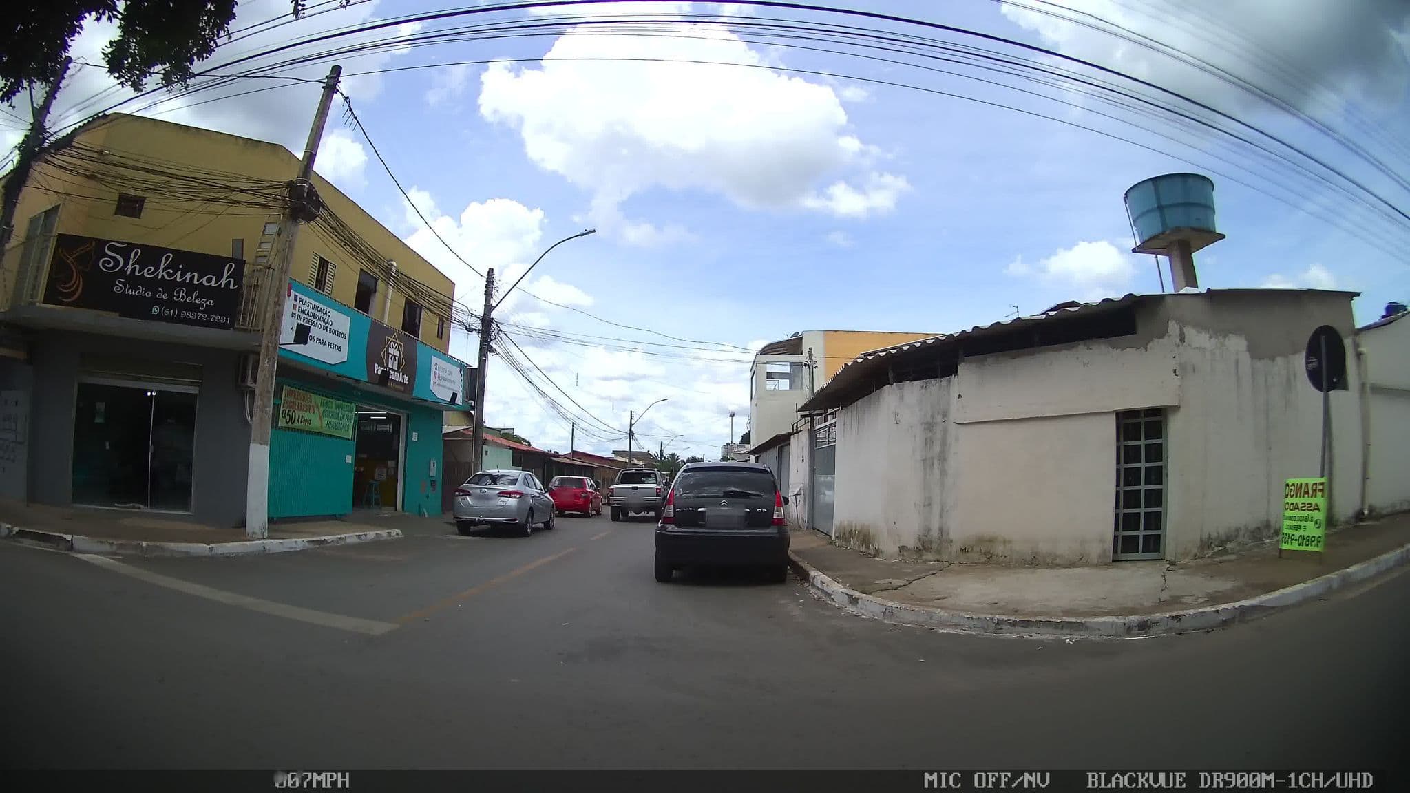 Street view near Hotel Rhodes, Plano Piloto — © kaart_4 (CC BY-SA · Mapillary)