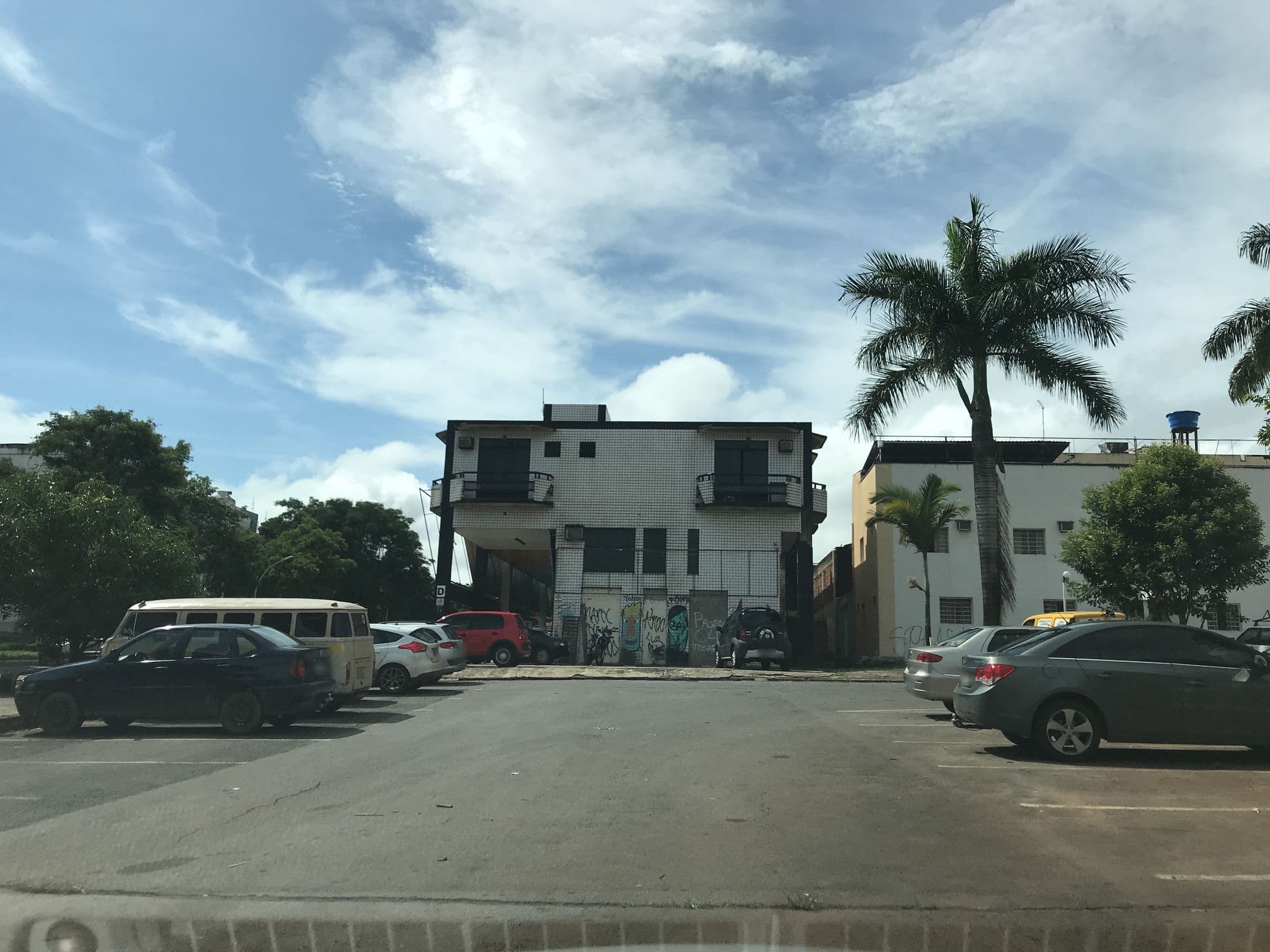 Street view near Pousada Stilus, Plano Piloto — © wesleygmartins (CC BY-SA · Mapillary)