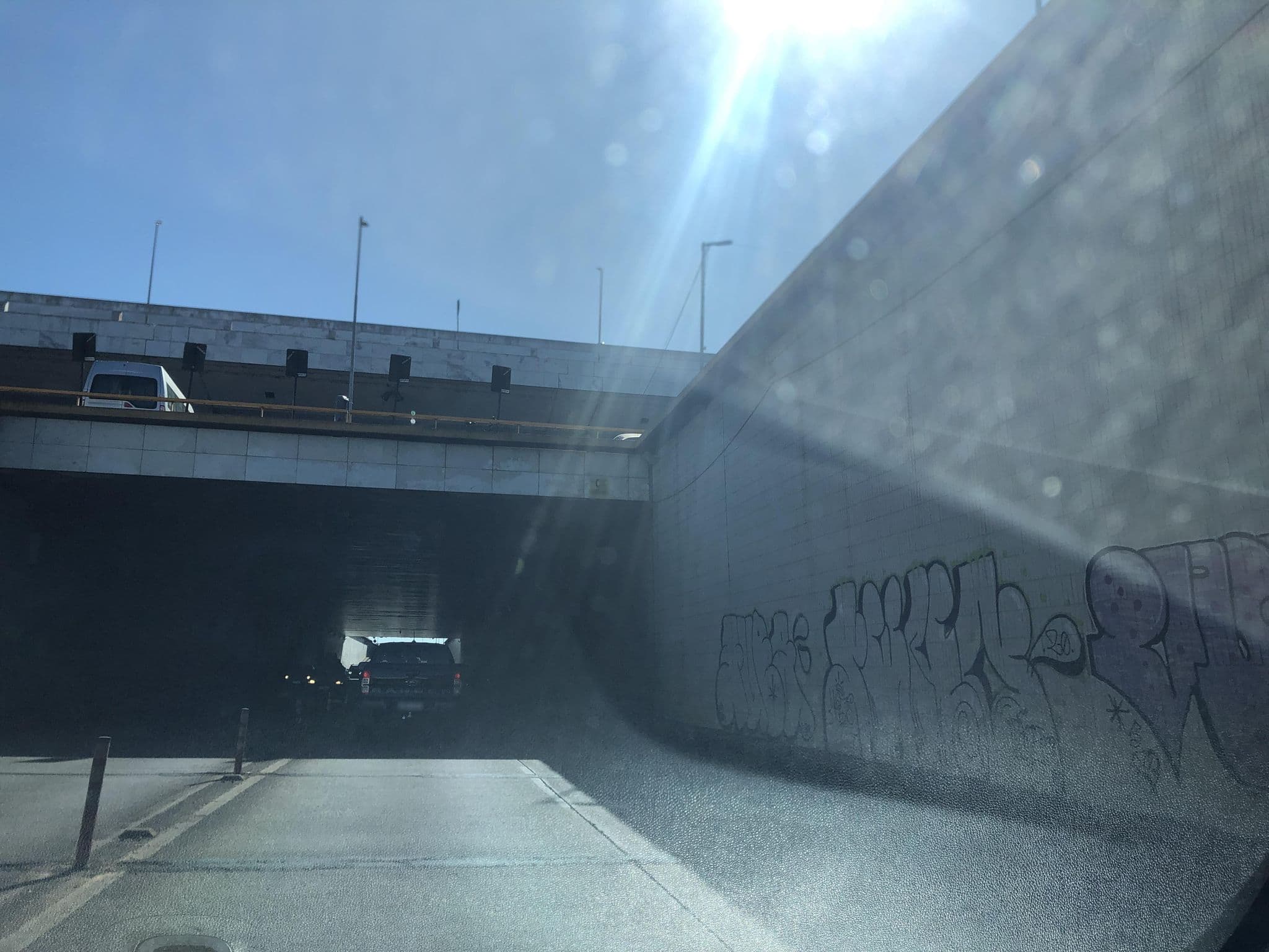 Street view near Hotel das Américas/Bittar, Plano Piloto — © alantiagofelipe (CC BY-SA · Mapillary)