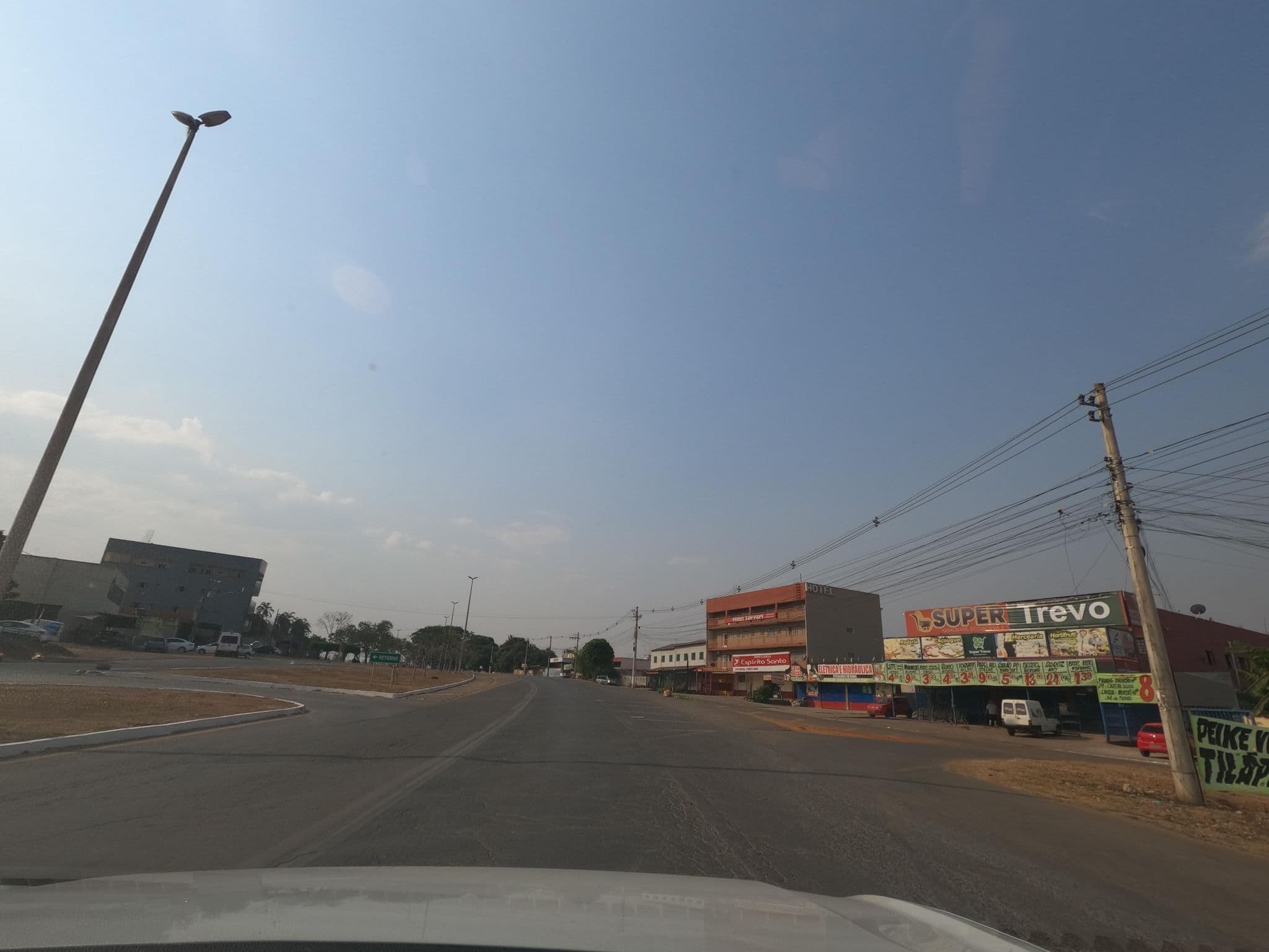 Street view near Hotel Ferrari, Planaltina — © MuitoAlemdasFronteiras (CC BY-SA · Mapillary)