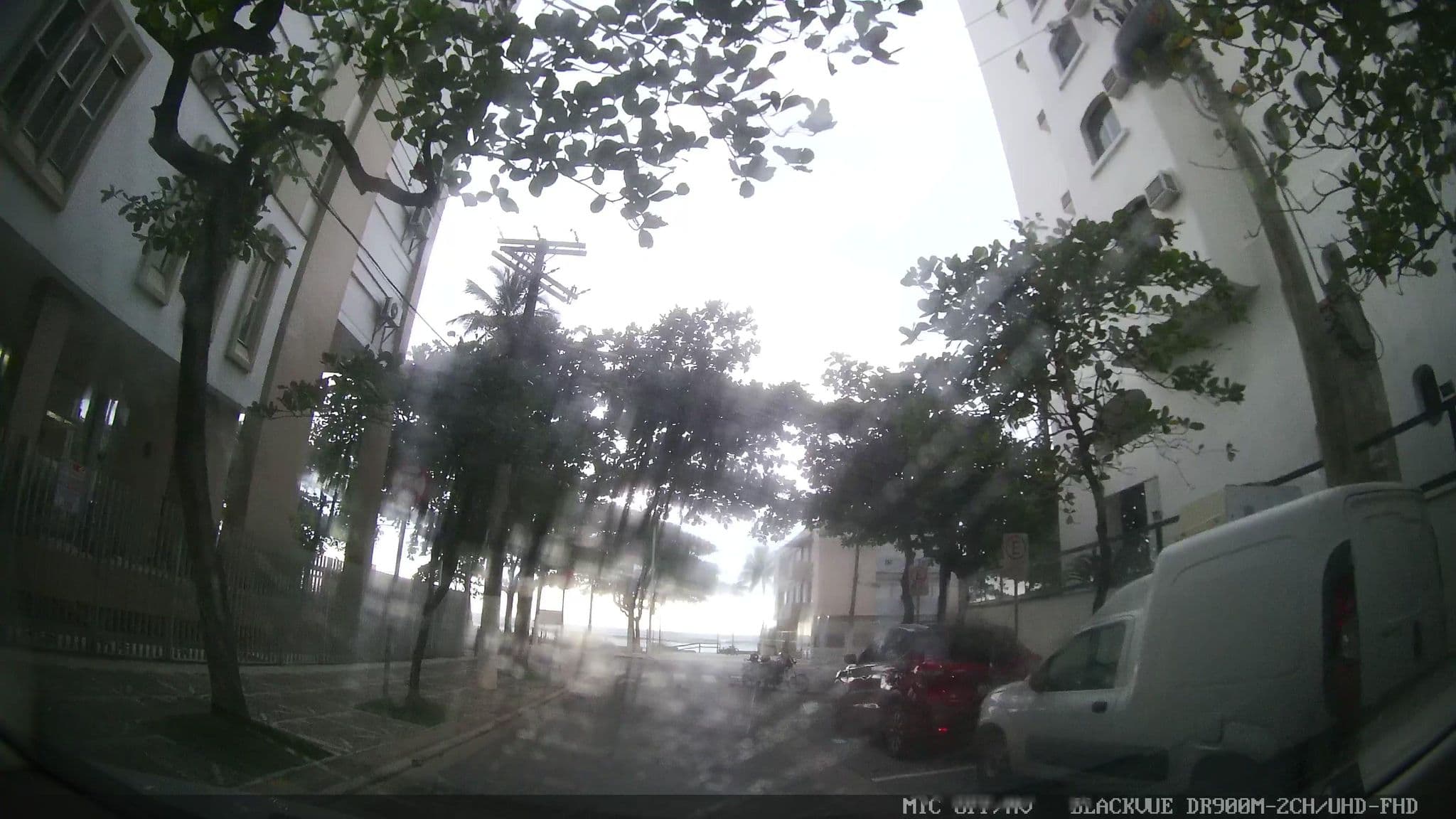 Street view near Capim Limao Hostel Boutique, Guarujá — © marciosampaio (CC BY-SA · Mapillary)