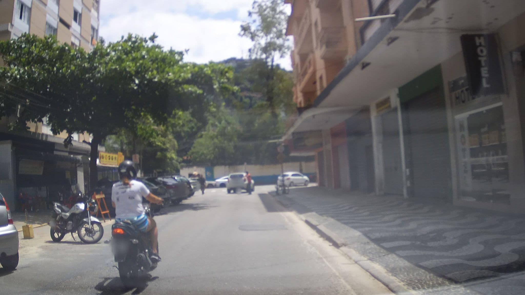 Street view near Pousada Mayumi, Santos — © marciosampaio (CC BY-SA · Mapillary)