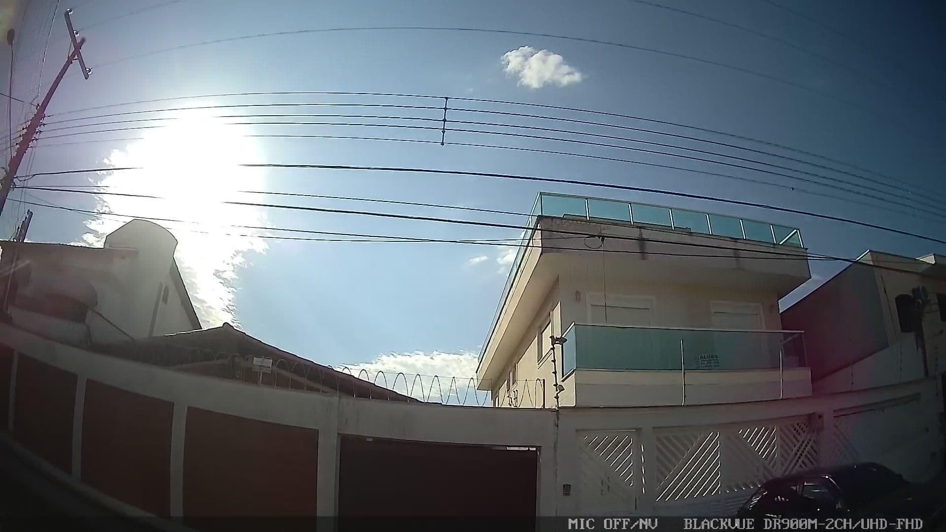 Street view near Pousada Pippo Suítes, Guarujá — © yaf1 (CC BY-SA · Mapillary)