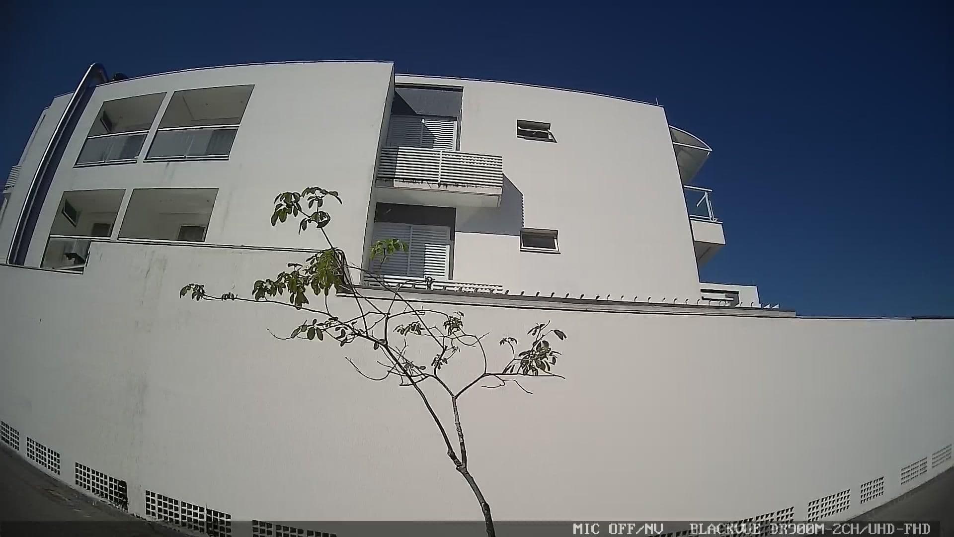 Street view near Pousada Villarejo Guarujá, Guarujá — © yaf1 (CC BY-SA · Mapillary)