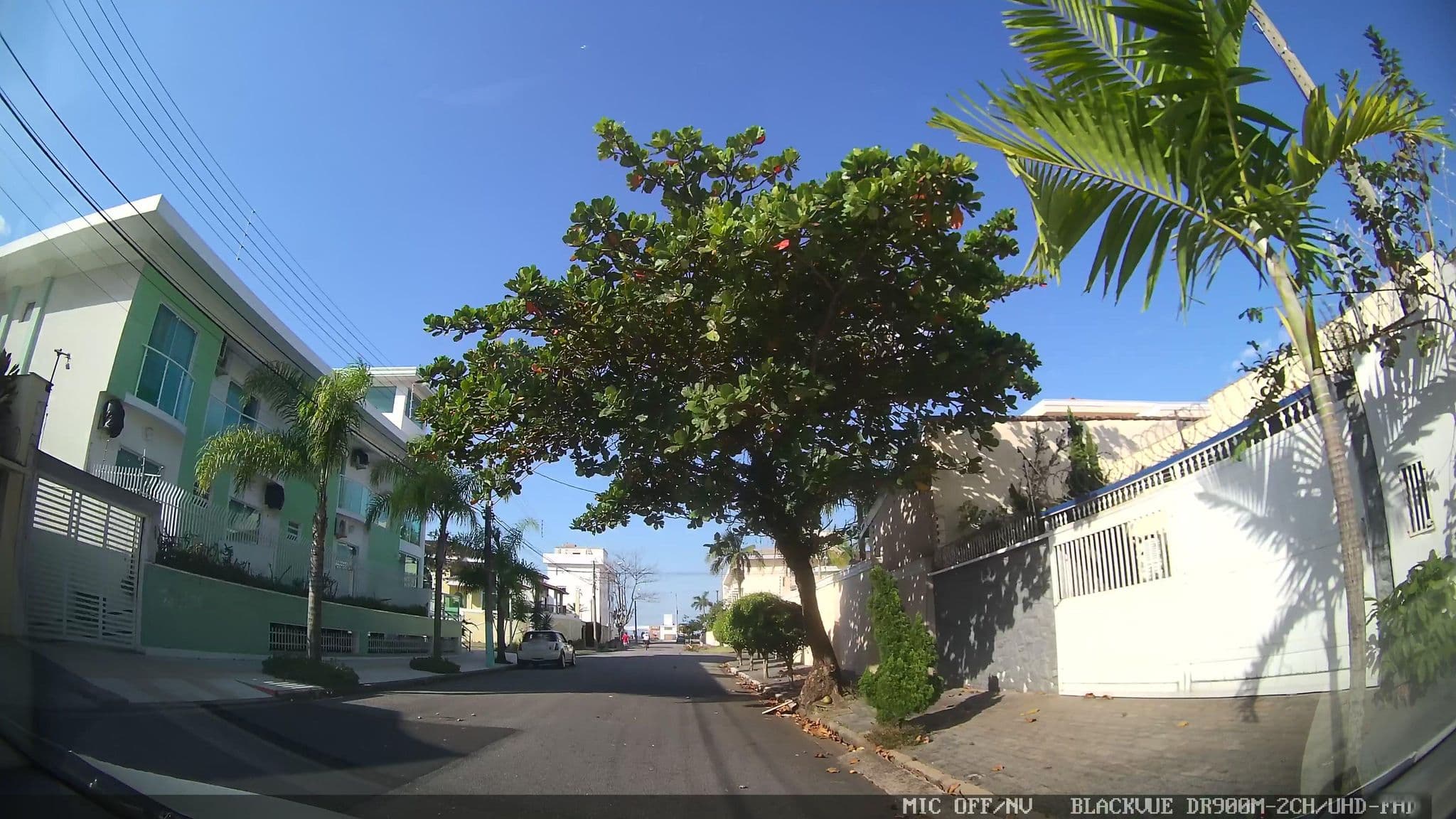 Street view near The Green Hotel, Guarujá — © marciosampaio (CC BY-SA · Mapillary)