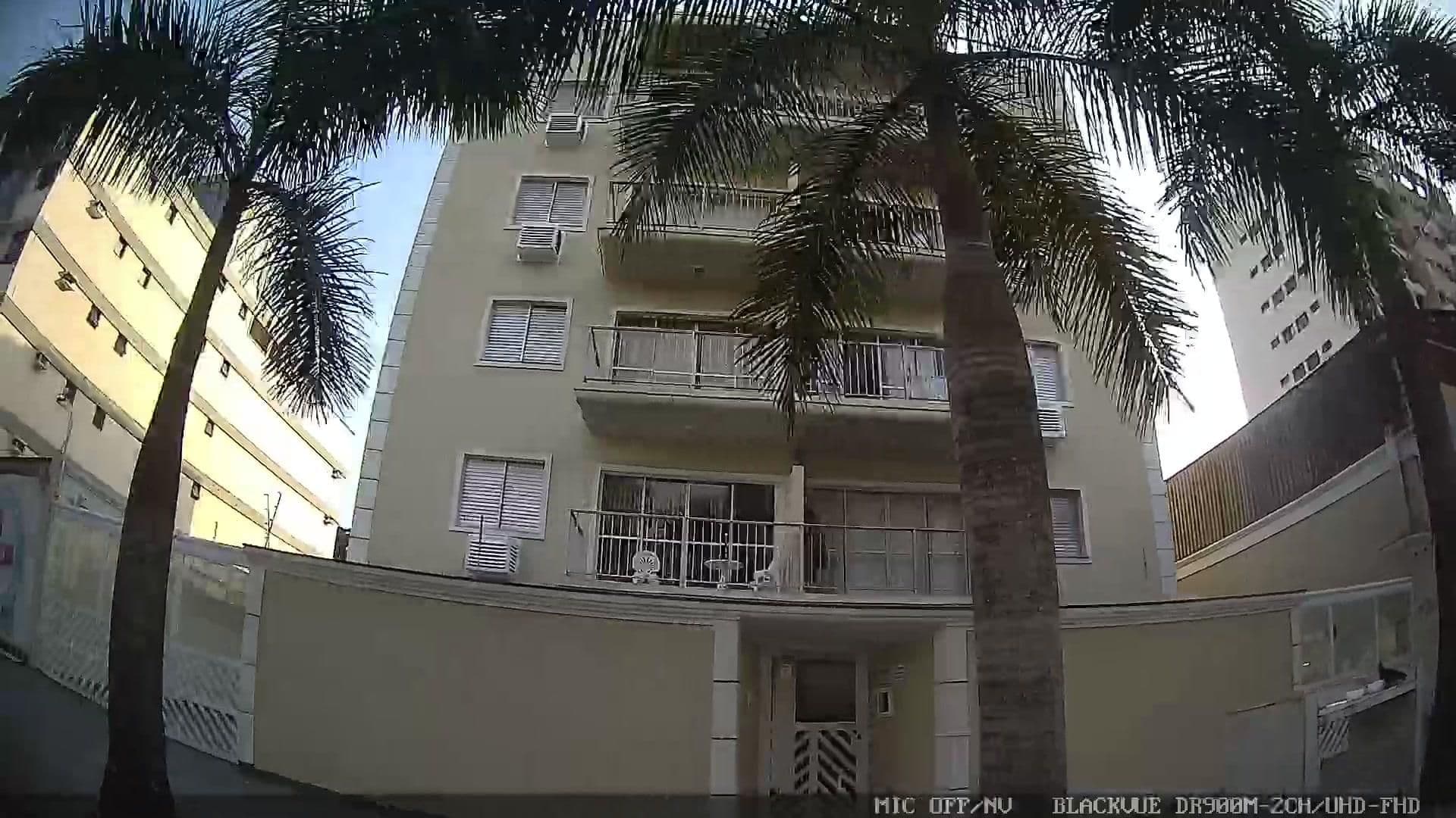 Street view near Cob, Guarujá — © yaf1 (CC BY-SA · Mapillary)