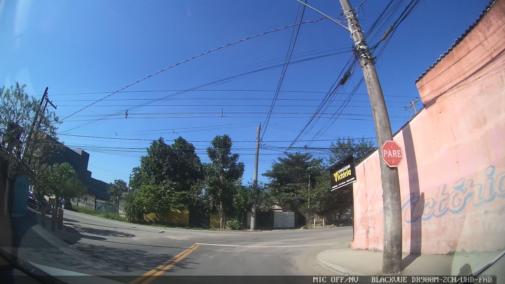Street view near Pousada e Residencial Rei Sol, Guarujá — © marciosampaio (CC BY-SA · Mapillary)
