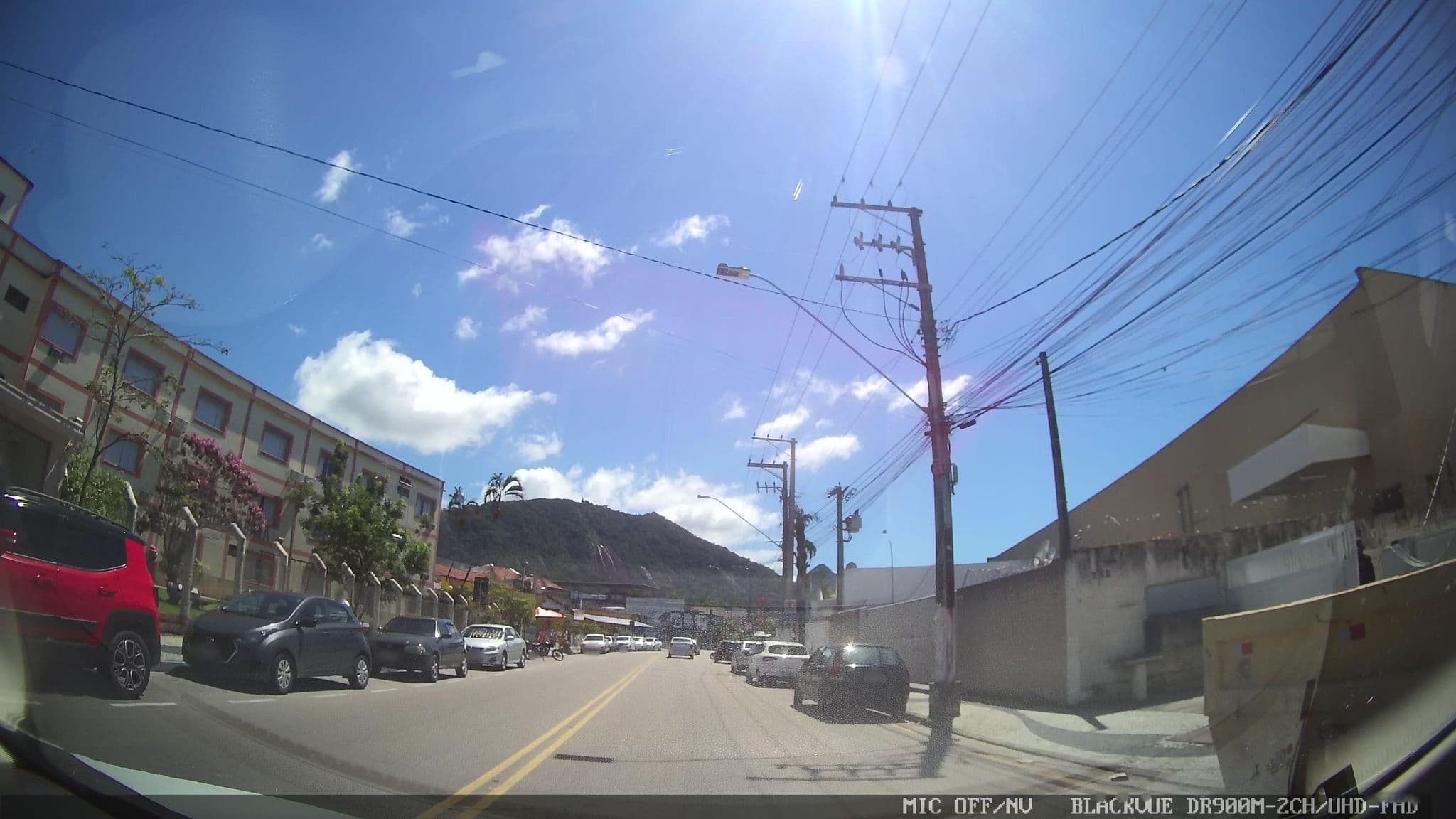 Street view near Hotel Guanabara, Caraguatatuba — © marciosampaio (CC BY-SA · Mapillary)