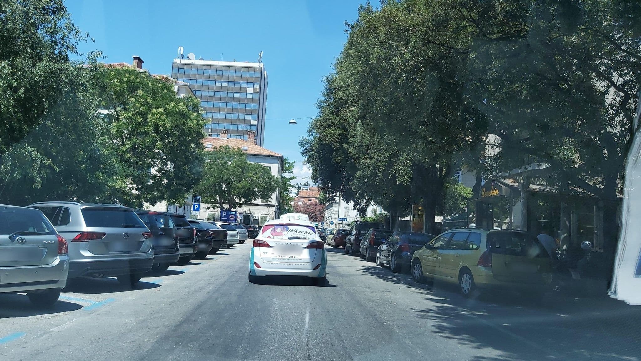 Street view near Kekez Exclusive, Split — © osmapper (CC BY-SA · Mapillary)