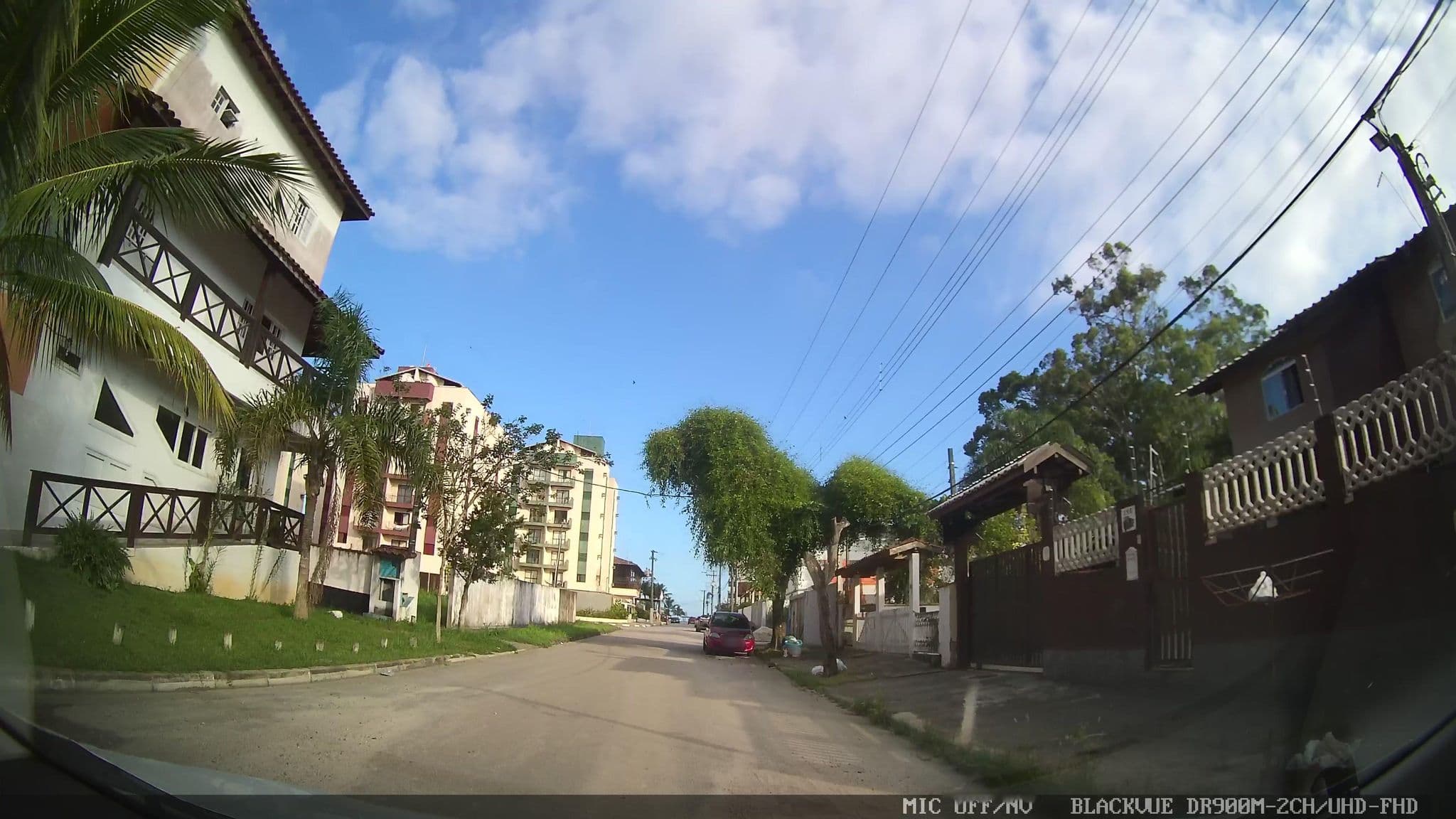 Street view near Hotel Pousada Caraguatatuba, Caraguatatuba — © marciosampaio (CC BY-SA · Mapillary)