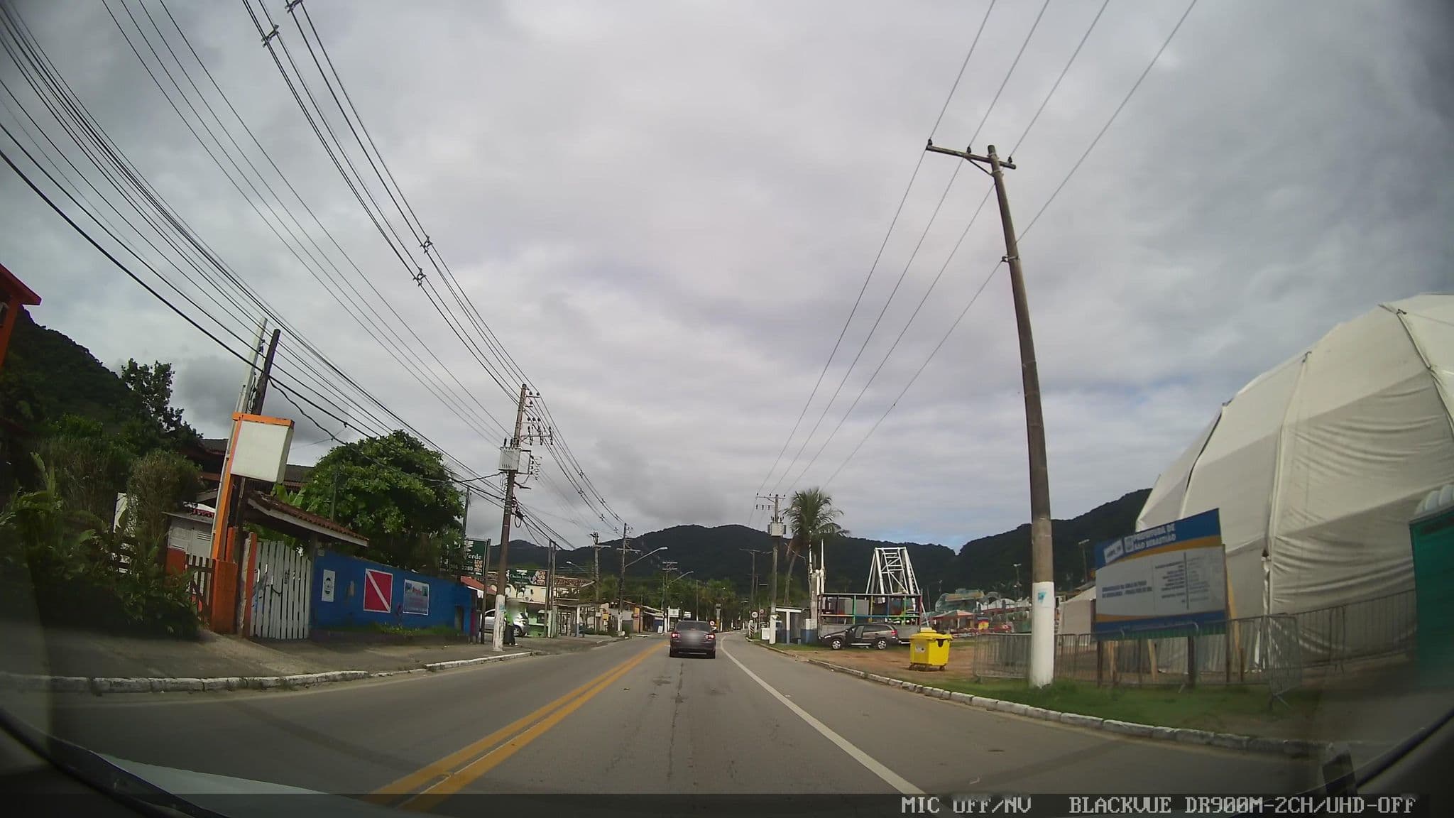 Street view near Pousada Da Ancora, Ilhabela — © marciosampaio (CC BY-SA · Mapillary)