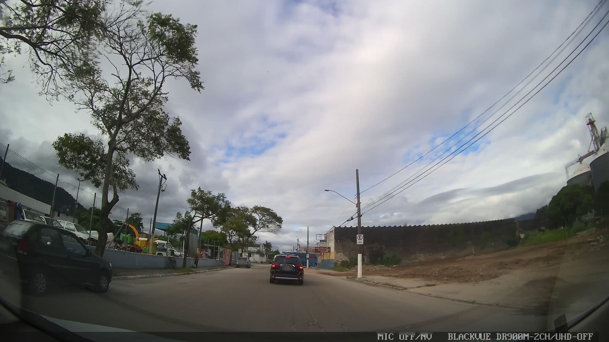 Street view near Hotel Estrela (fuleiro), Ilhabela — © marciosampaio (CC BY-SA · Mapillary)